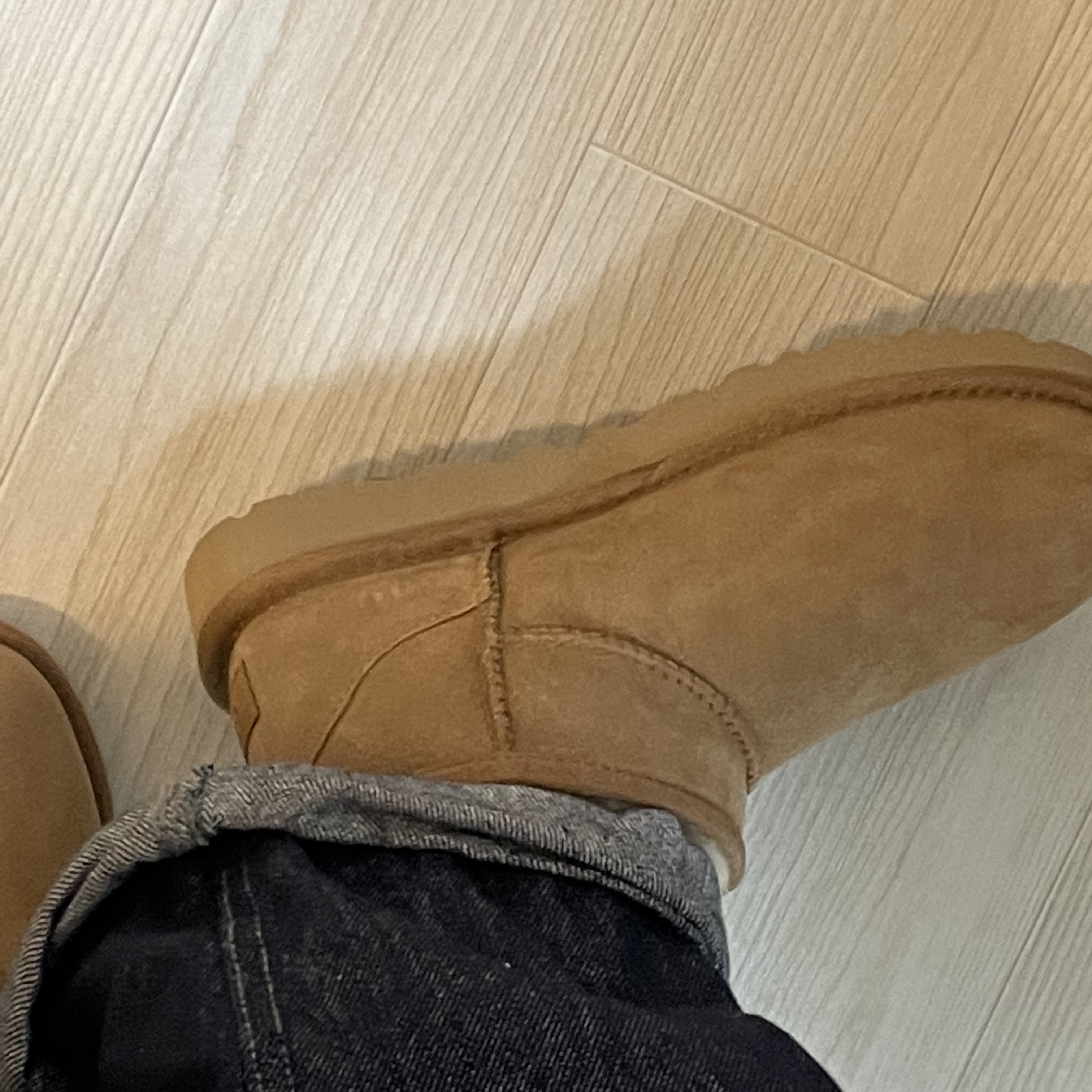 (W) UGG Classic Ultra Mini Boots Chestnut 착용 스타일