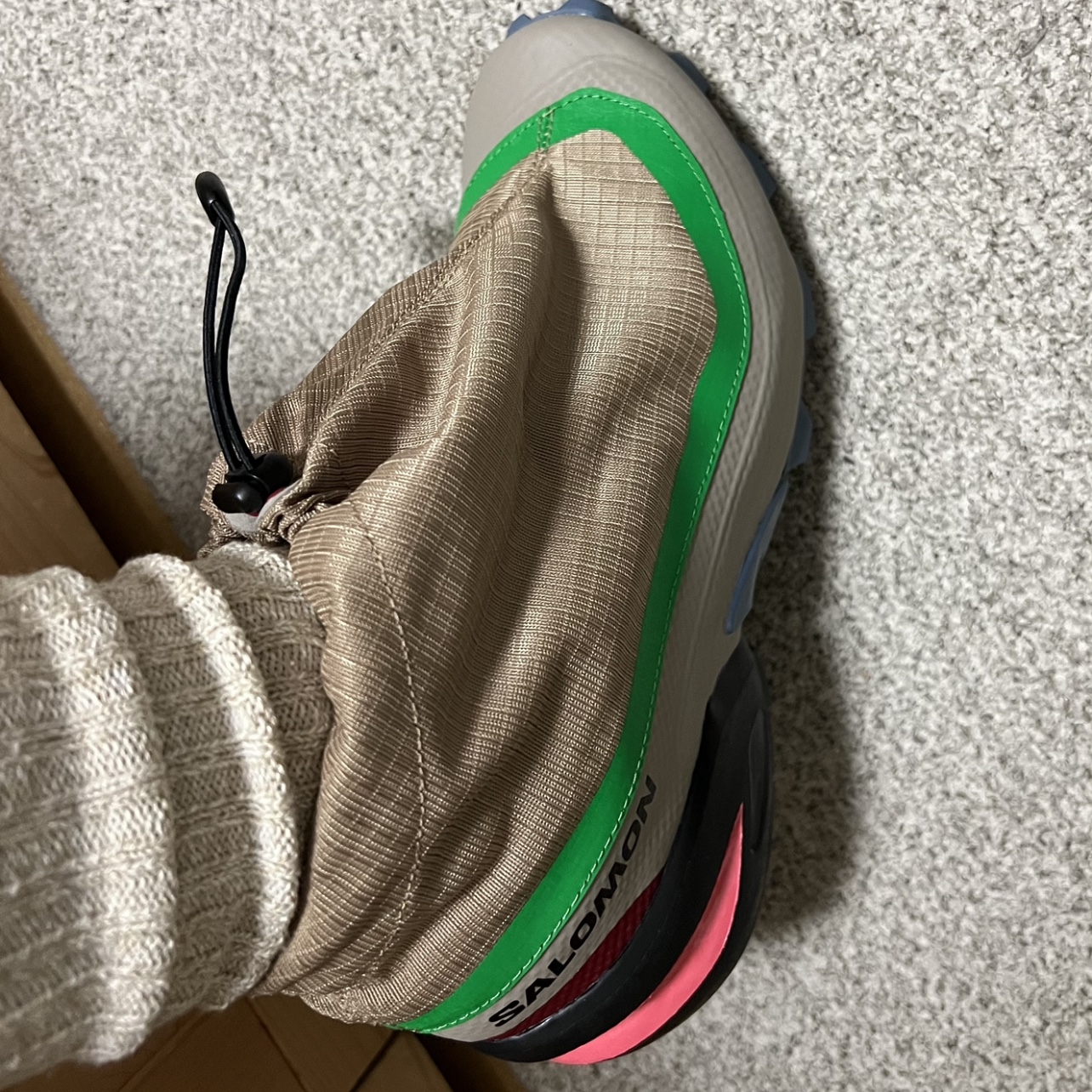 Salomon x MM6 Maison Margiela Cross Low Kelp Vintage Khaki 착용 스타일