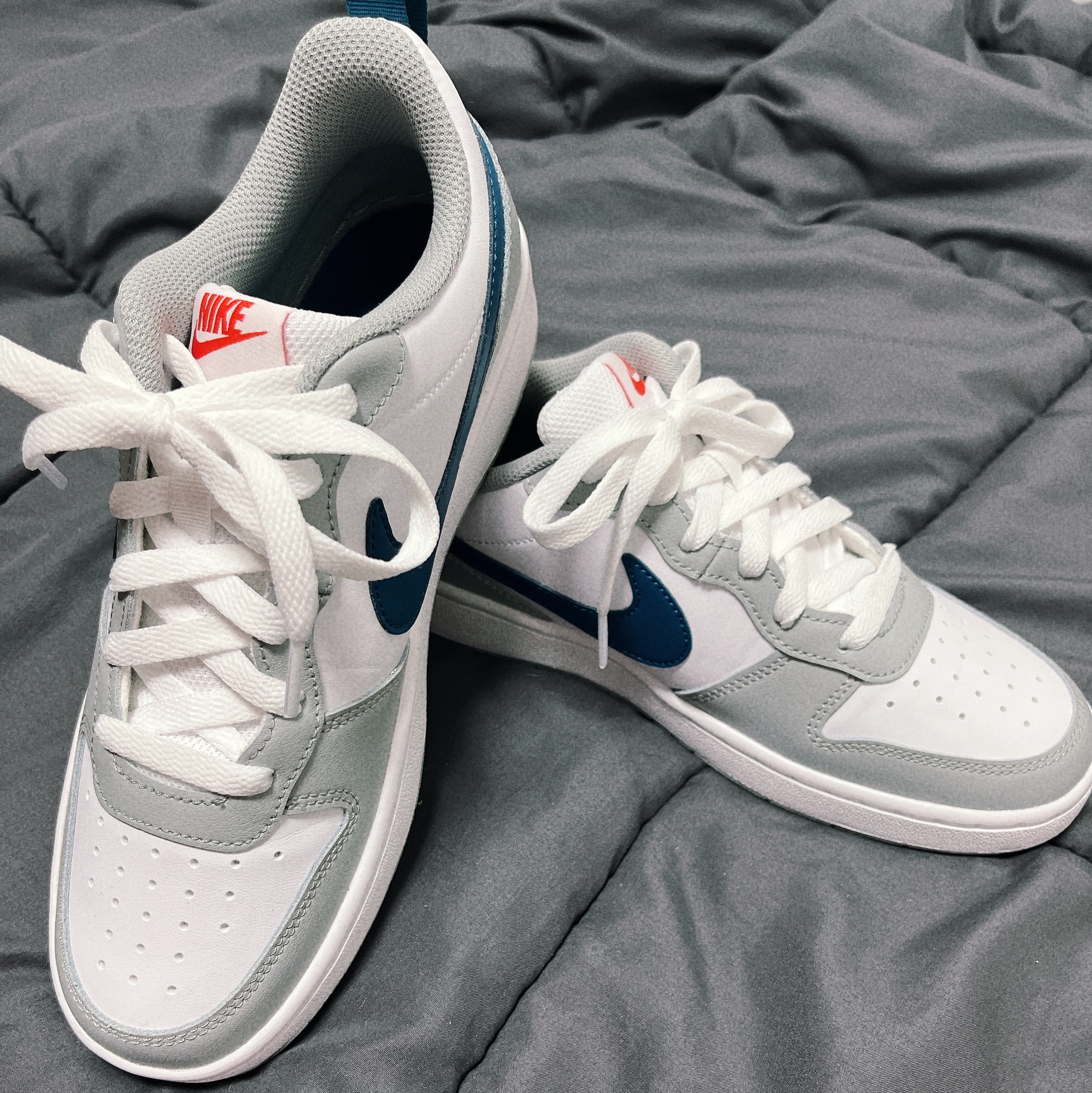 (GS) Nike Court Borough Low 2 Light Smoke Grey 착용 스타일 - 5