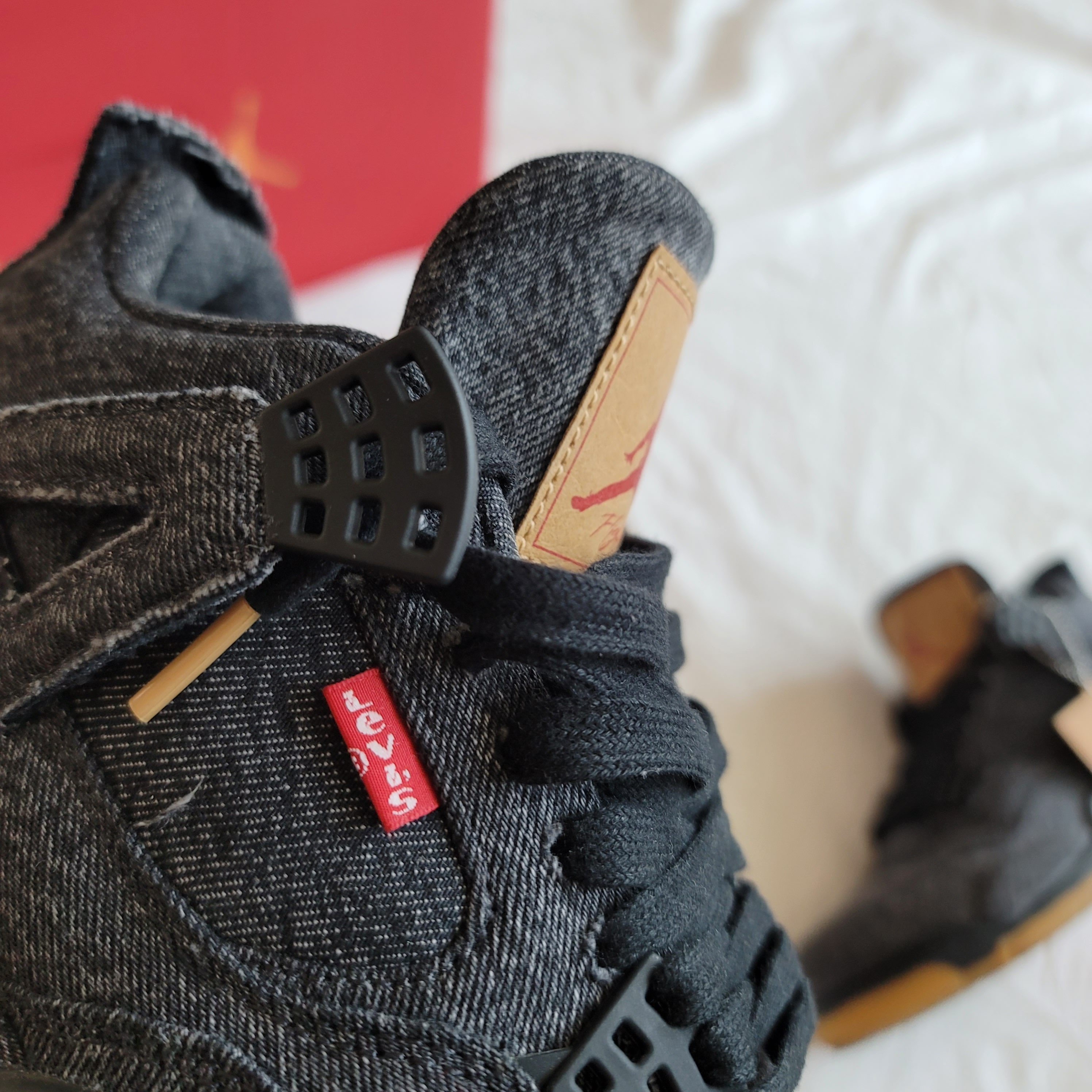 Jordan 4 x Levi's Retro Black Denim (Levi's Tag), Jordan 4 x Levi's Retro Black Denim (Blank Tag) 착용 스타일 - 5