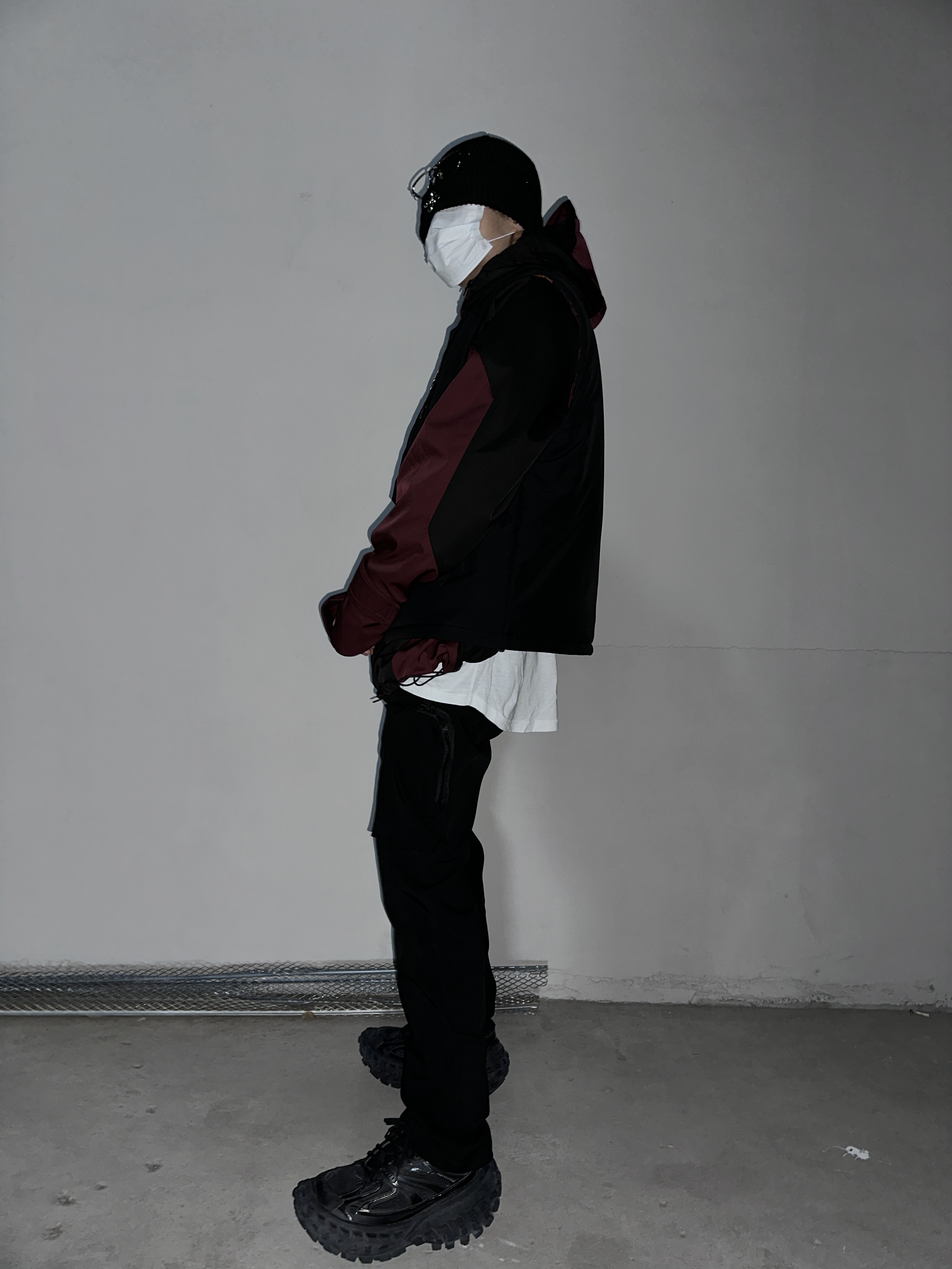 Undermycar Kame Multi Zip Turtle Shell Parka Hot Rod - 22FW, Undermycar x Umbro Reversible Padding Vest Black 착용 스타일 - 4