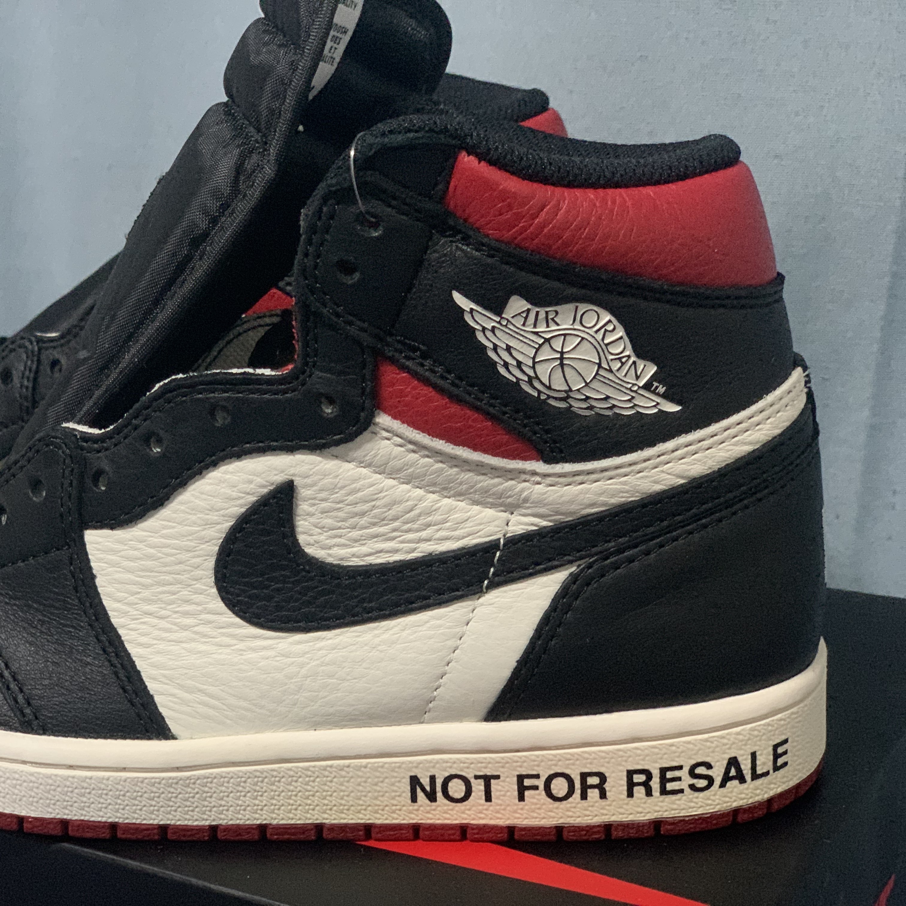 Jordan 1 Retro High Not for Resale Varsity Red 착용 스타일 - 5