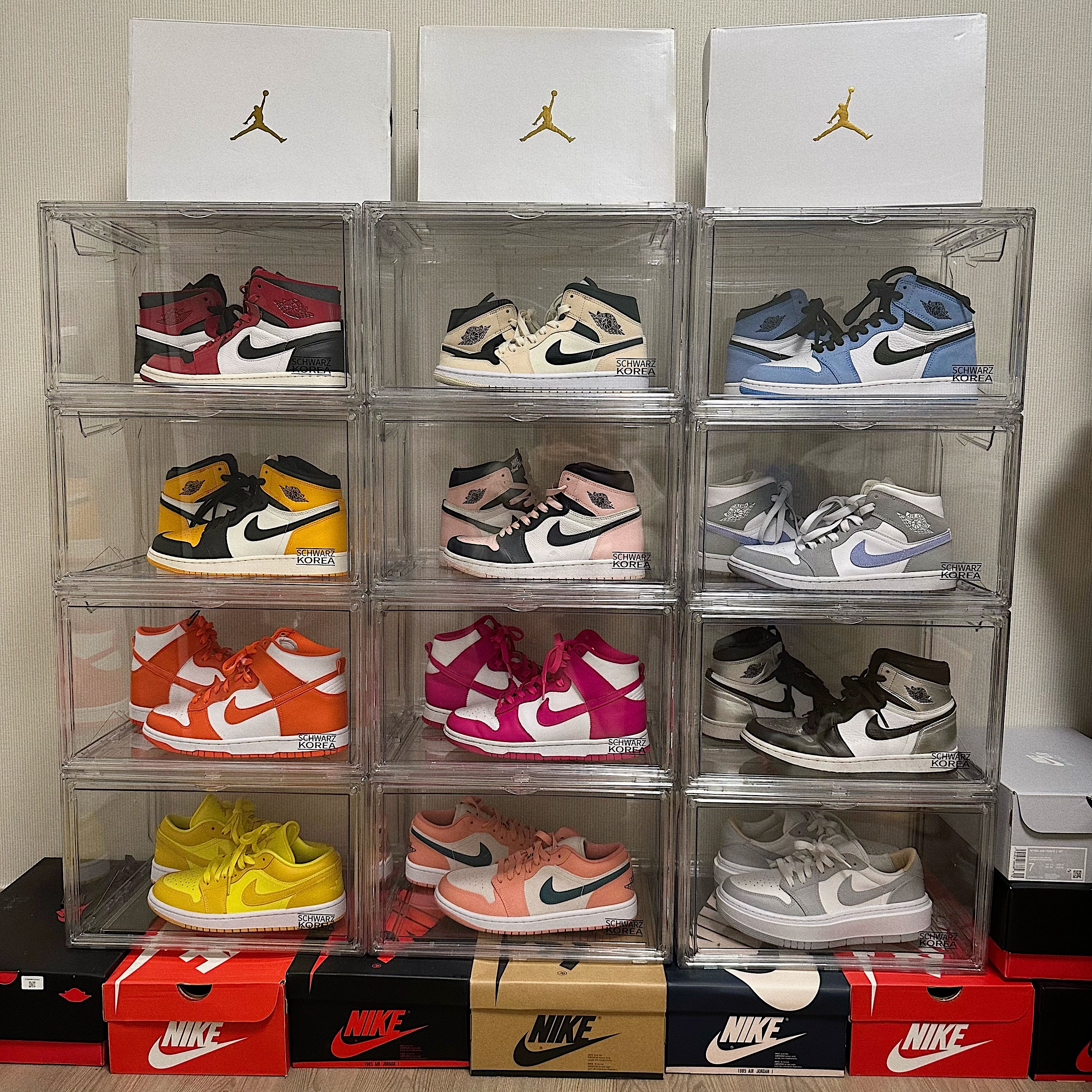 (W) Jordan 1 Zoom Air CMFT Gym Red Black, (W) Jordan 1 Mid Barely Orange 착용 스타일
