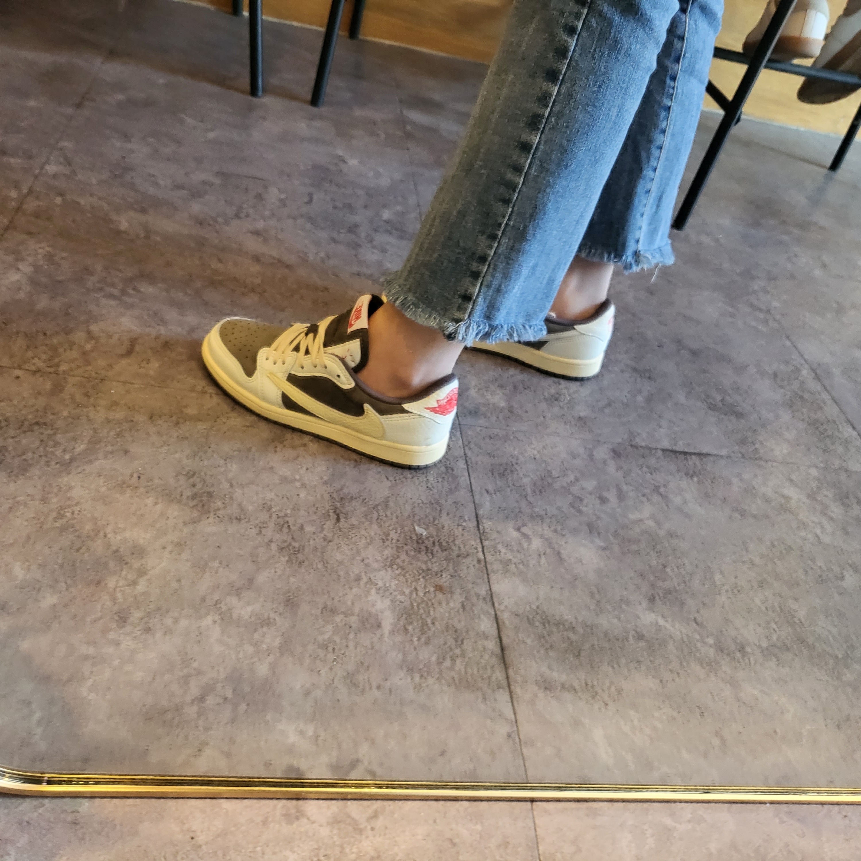 (PS) Jordan 1 x Travis Scott Retro Low OG SP Sail and Ridgerock 착용 스타일