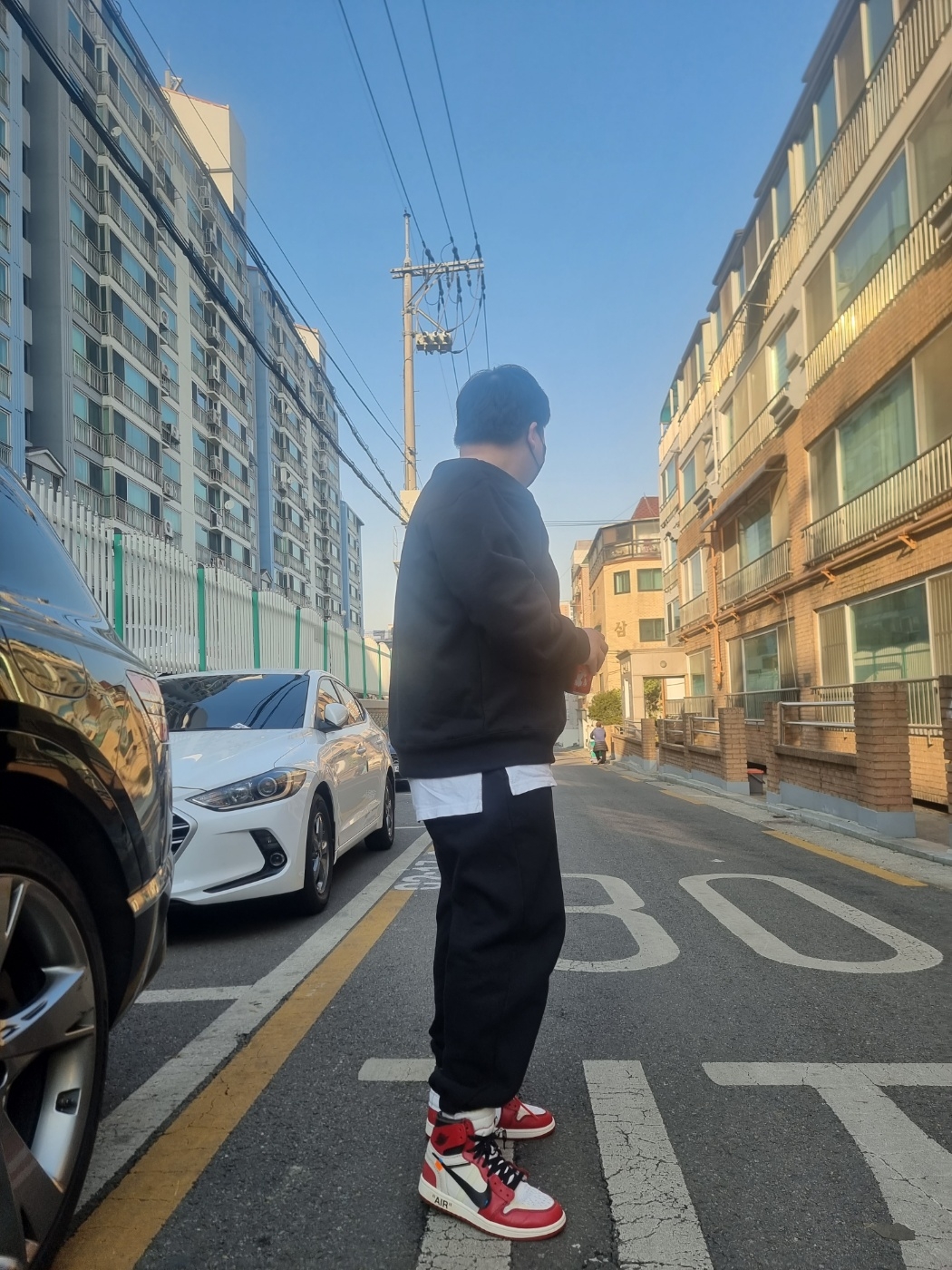 Jordan 1 x Off-White Retro High Chicago The Ten, Supreme Box Logo Crewneck Black - 22FW 착용 스타일