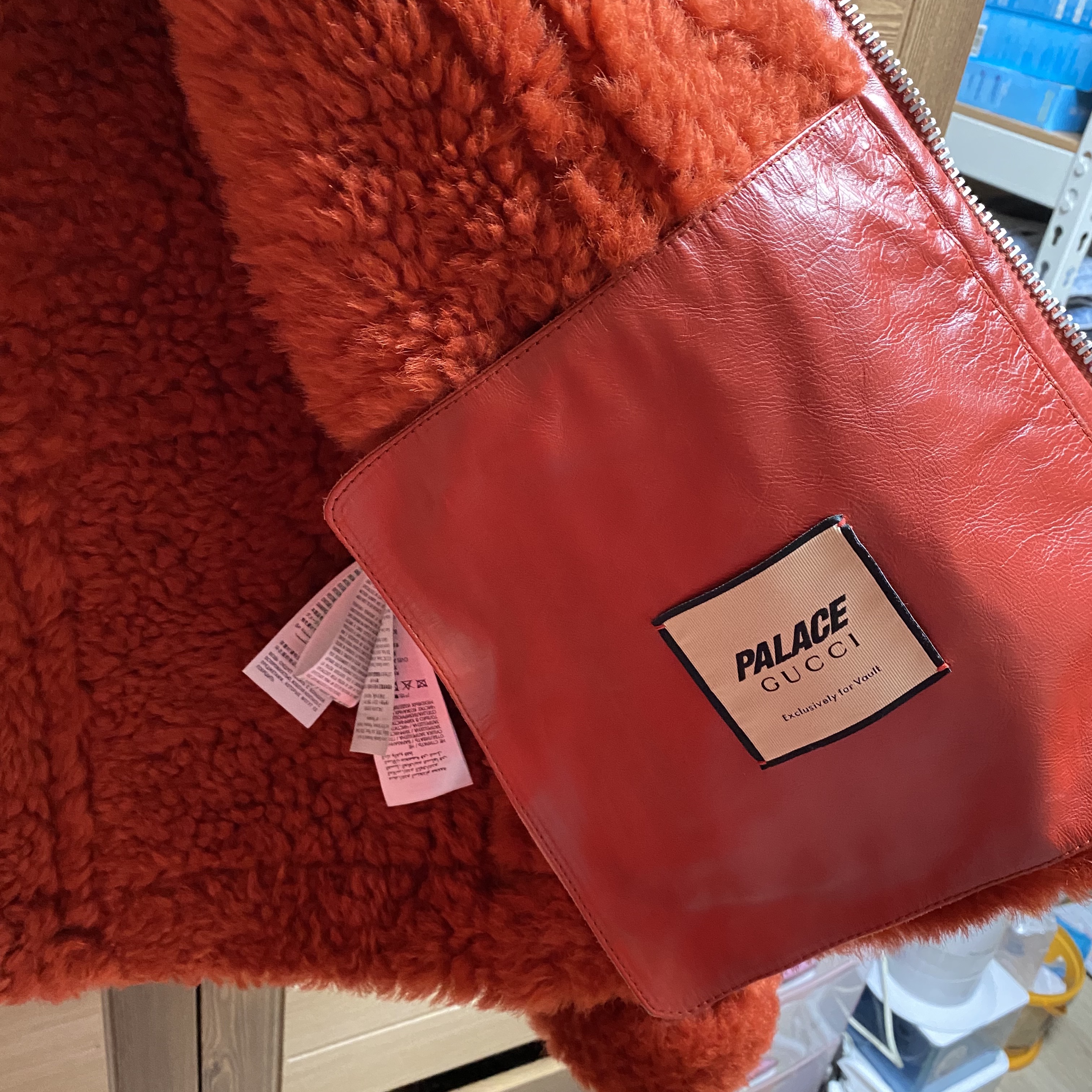Palace x Gucci Shearling Jacket with Allover GG Embossing Red - 22FW 착용 스타일 - 4