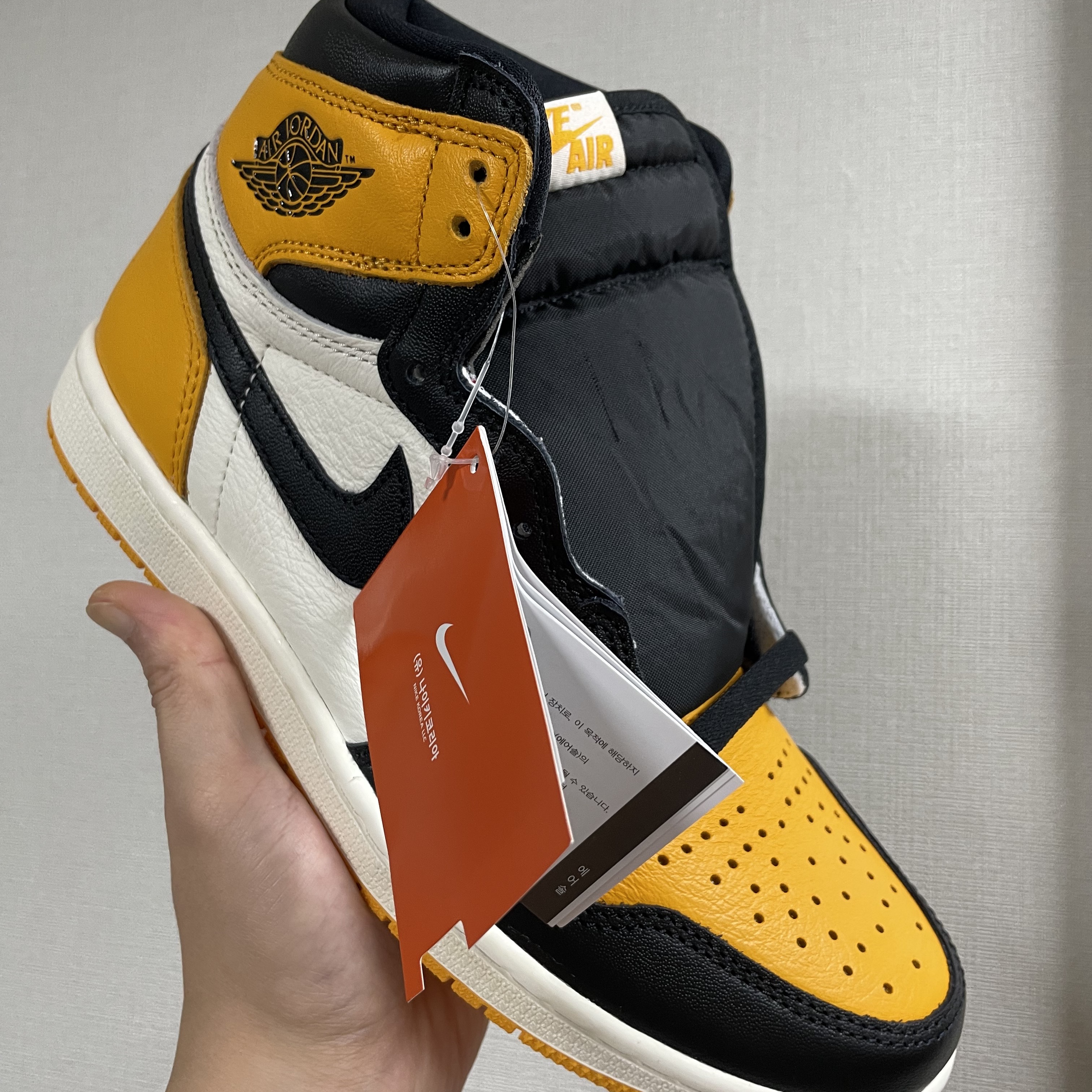 Jordan 1 Retro High OG Taxi 착용 스타일