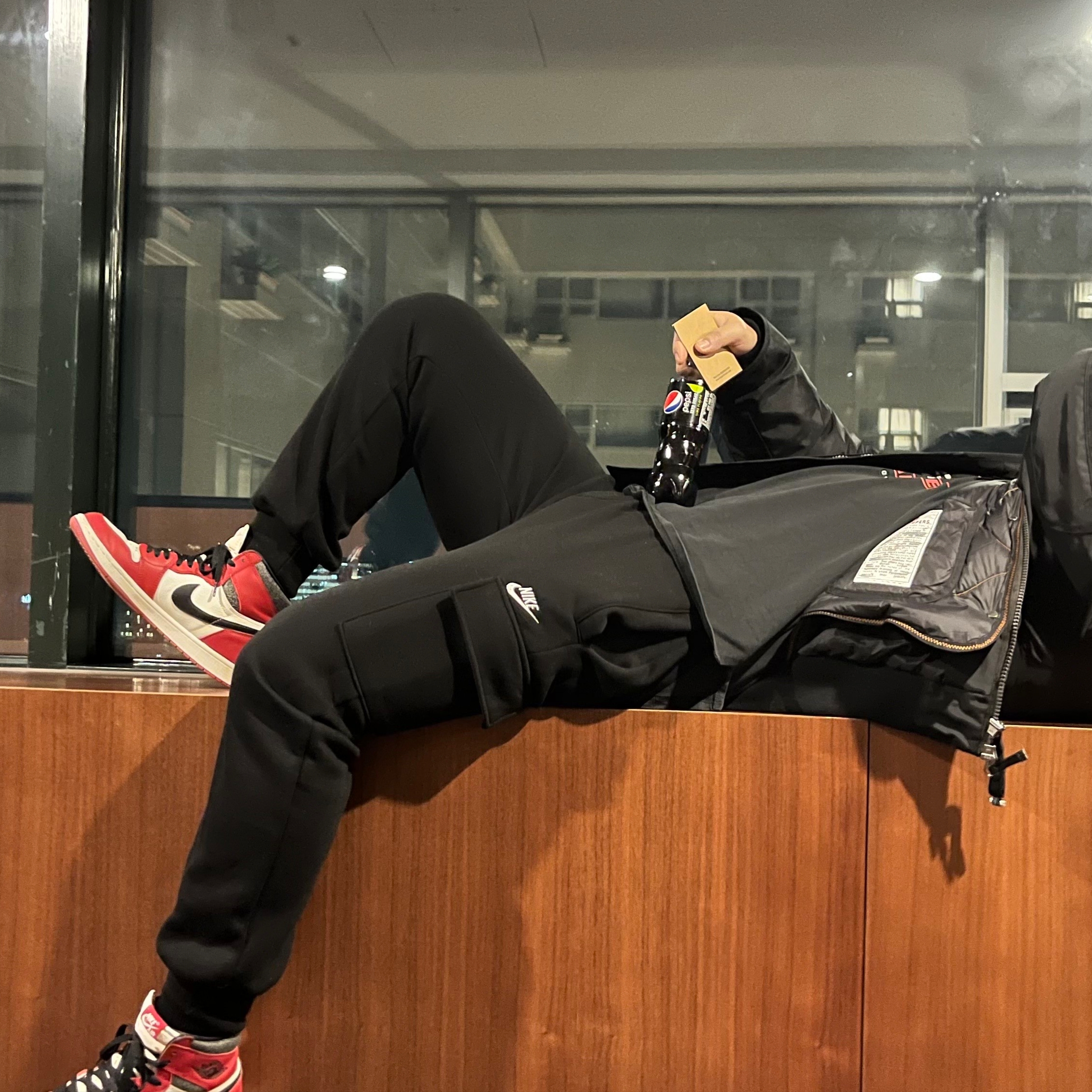 Jordan 1 Retro High OG Chicago 2022, (W) Parajumpers Gobi Masterpiece Jacket Black - 22FW 착용 스타일 - 1