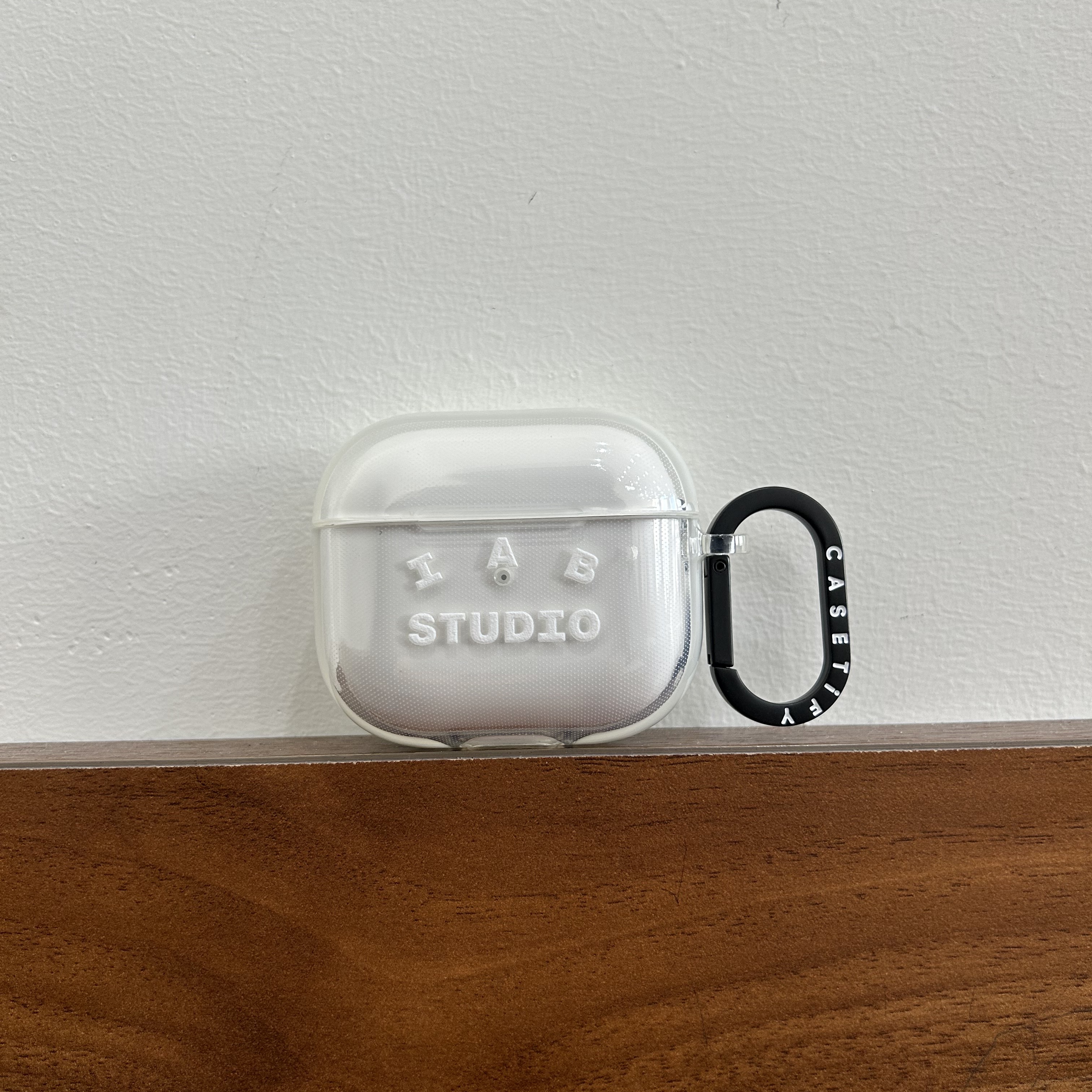 Casetify x IAB Studio Single White Logo AirPods 3rd Gen Case Clear 착용 스타일