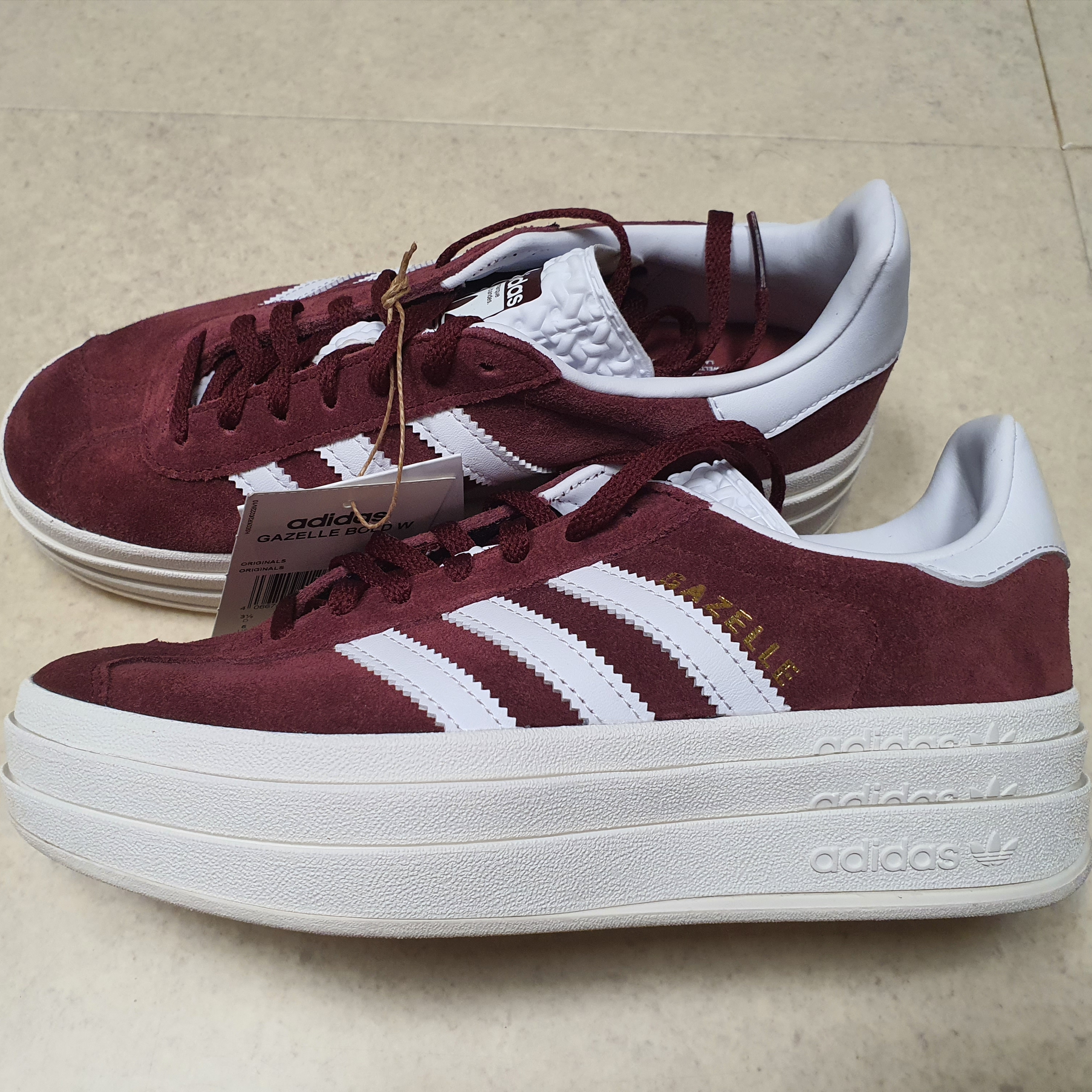 (W) Adidas Gazelle Bold Shadow Red Cloud White 착용 스타일 - 2