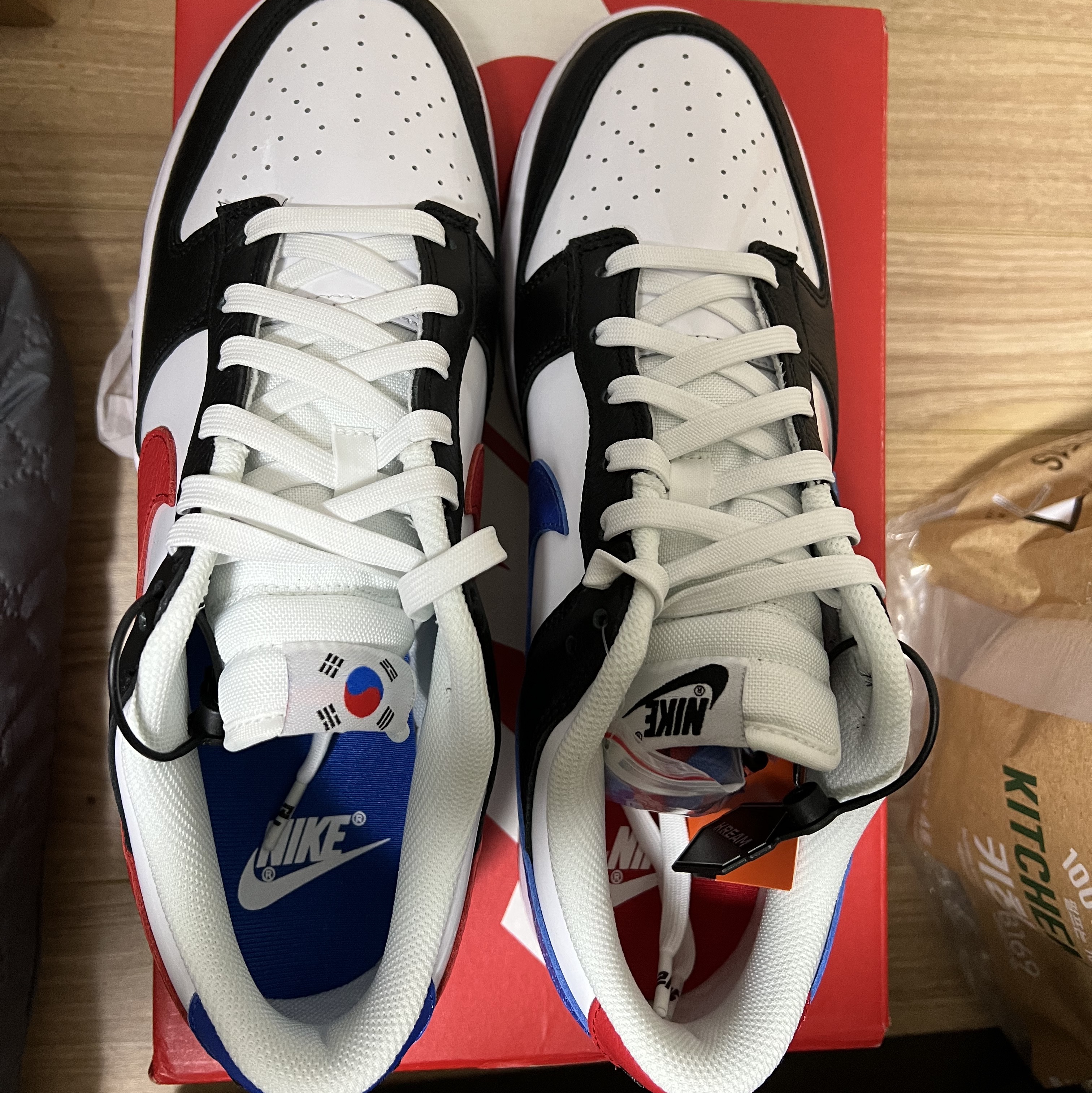 Nike Dunk Low SE Seoul 착용 스타일