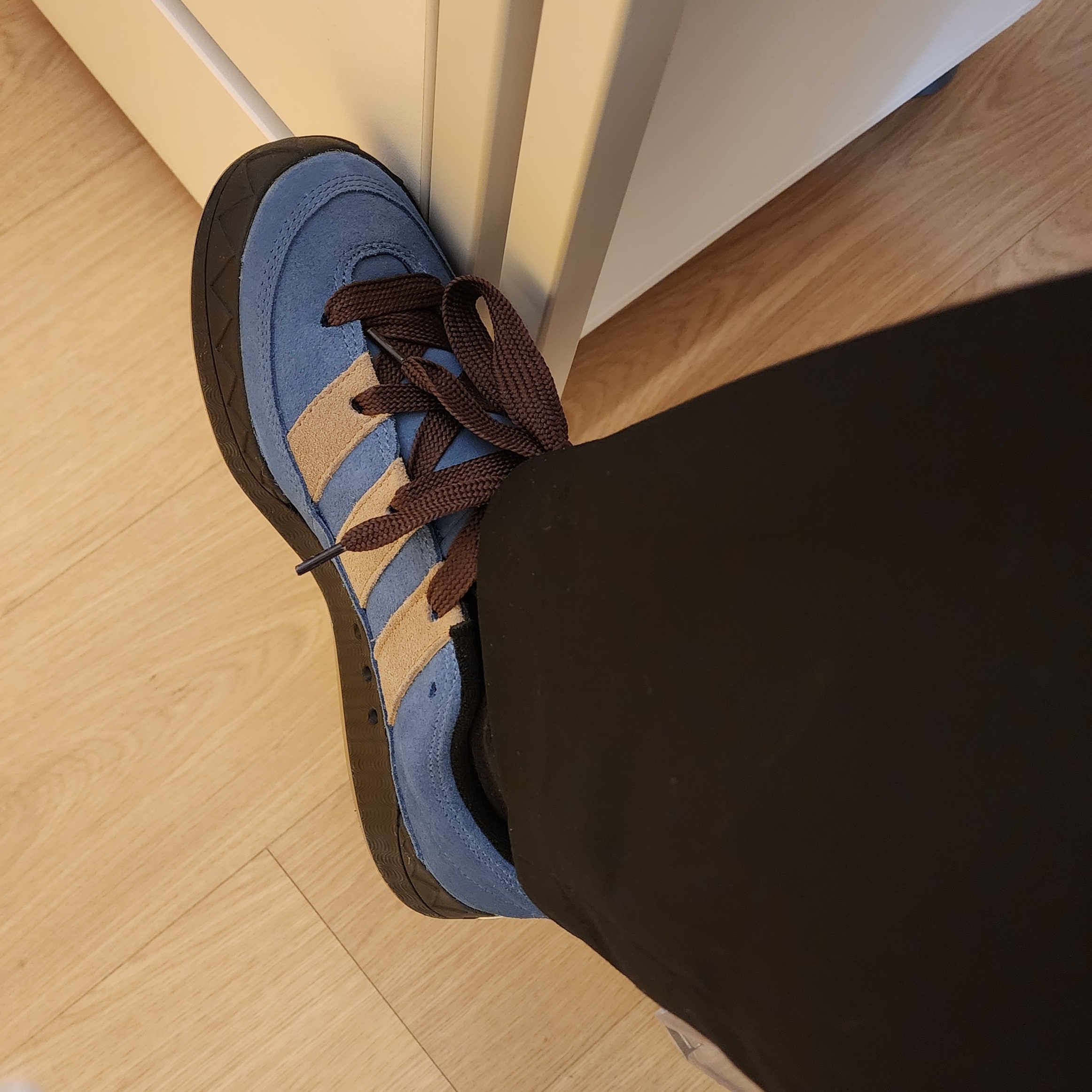 Adidas Adimatic Phantone 착용 스타일