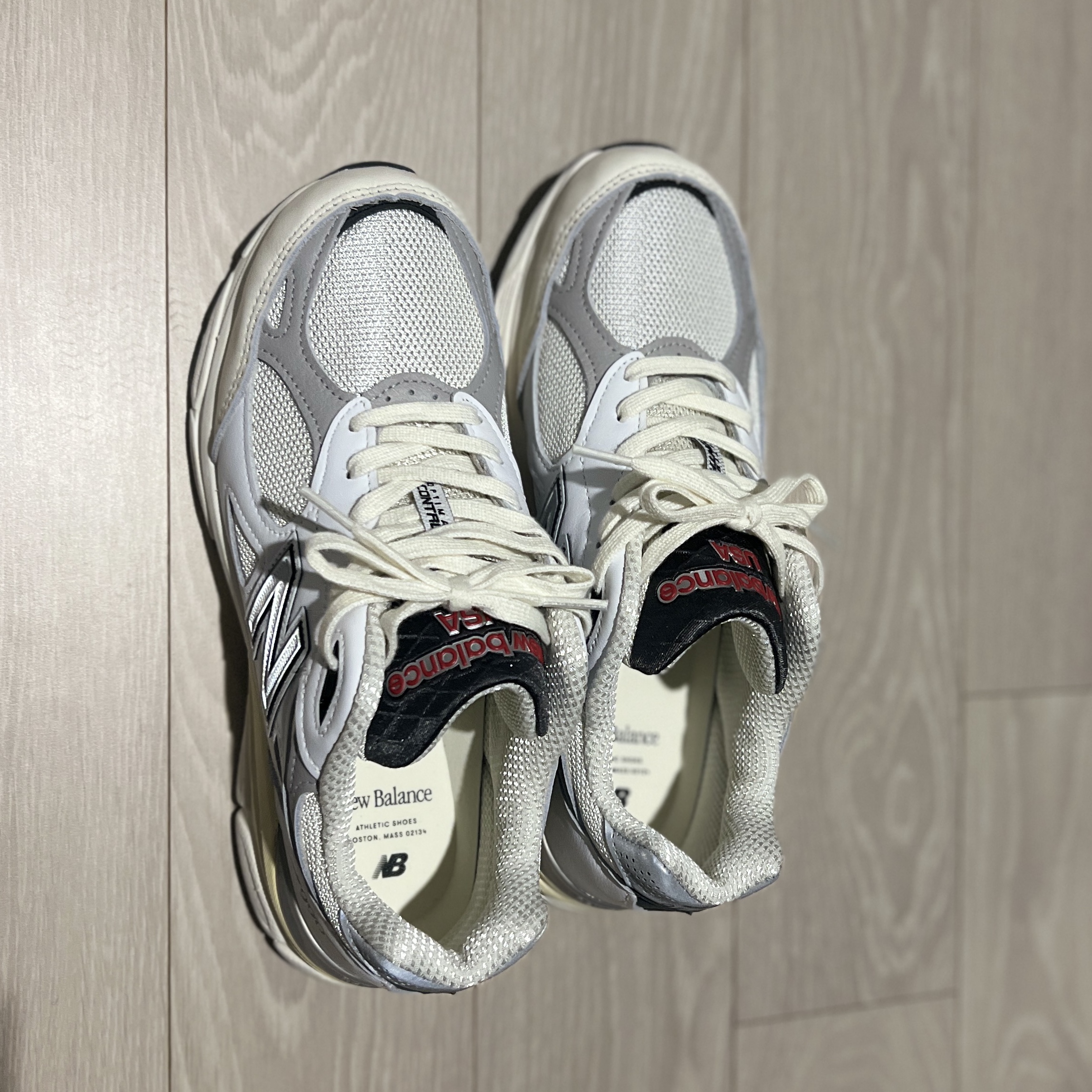 New Balance 990v3 Made in USA Sea Salt 착용 스타일 - 2