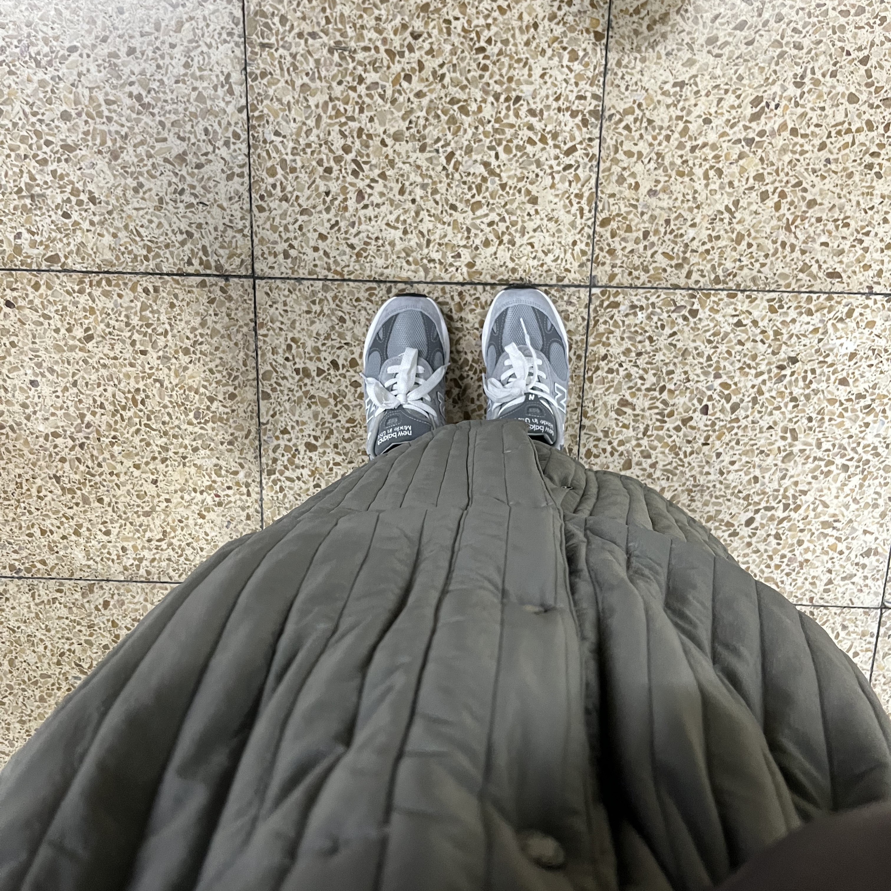 (W) New Balance 993 Made in USA Grey - B Standard 착용 스타일