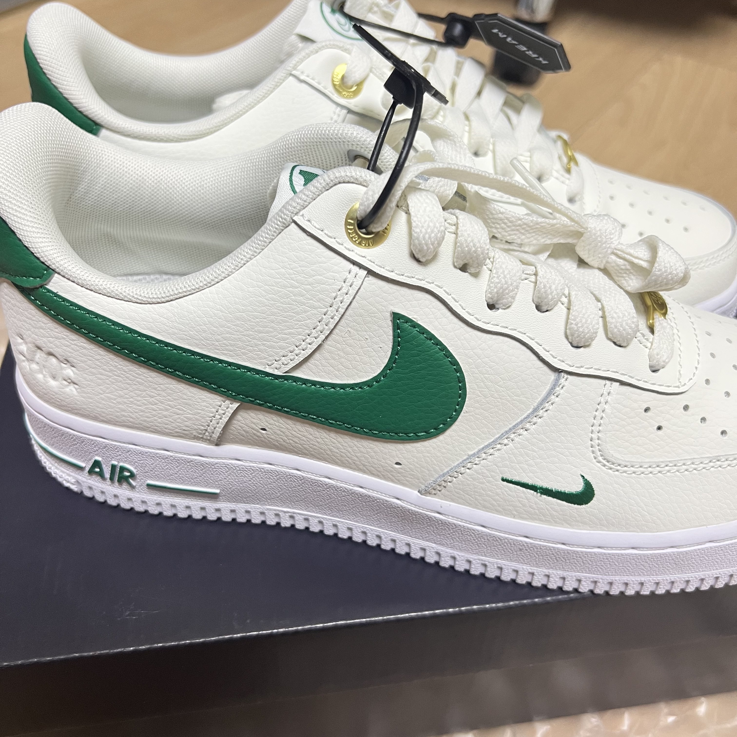Nike Air Force 1 '07 LV8 40th Anniversary Join Forces Sail Malachite 착용 스타일
