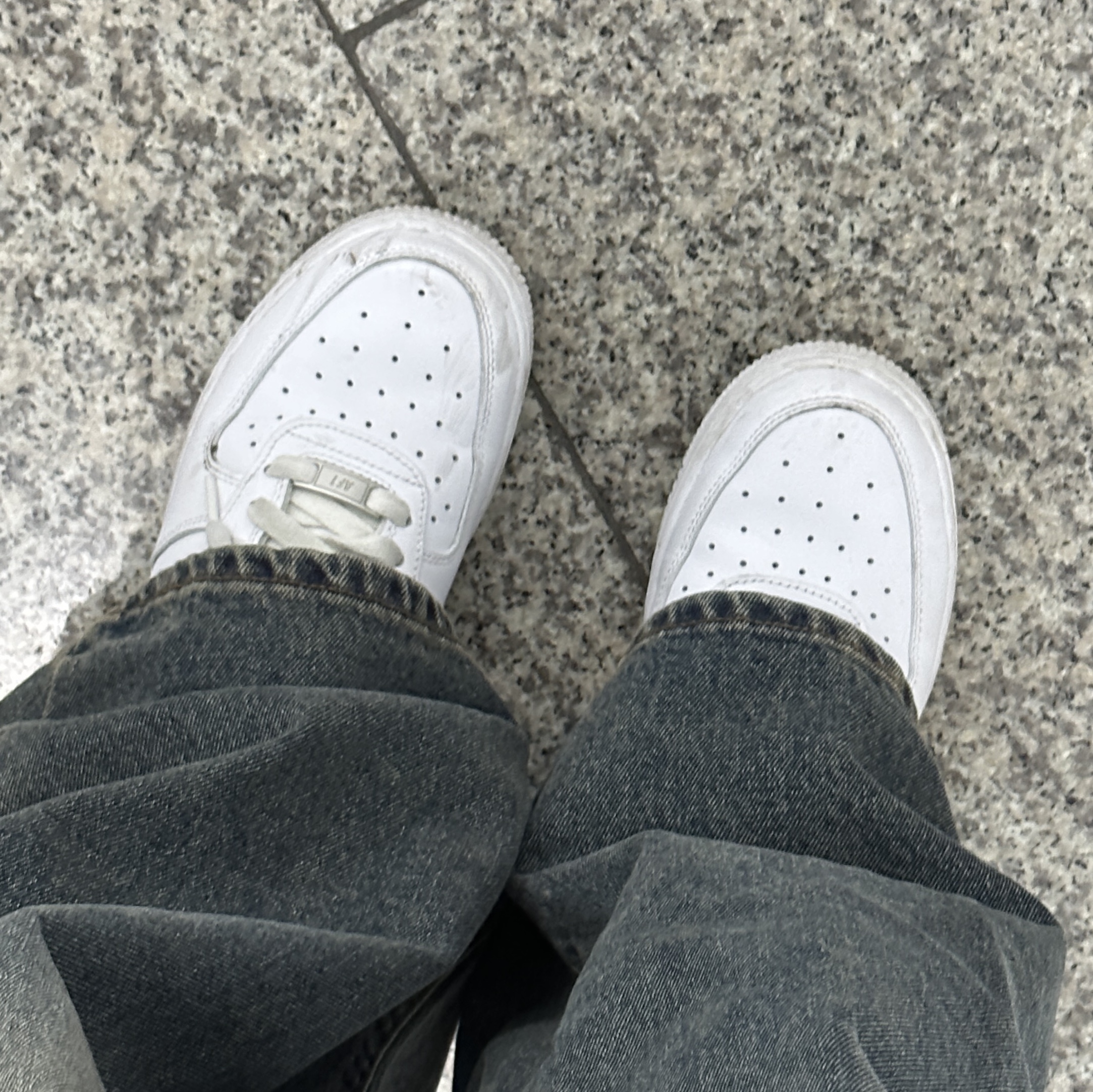 (W) Nike Air Force 1 '07 Low White 착용 스타일