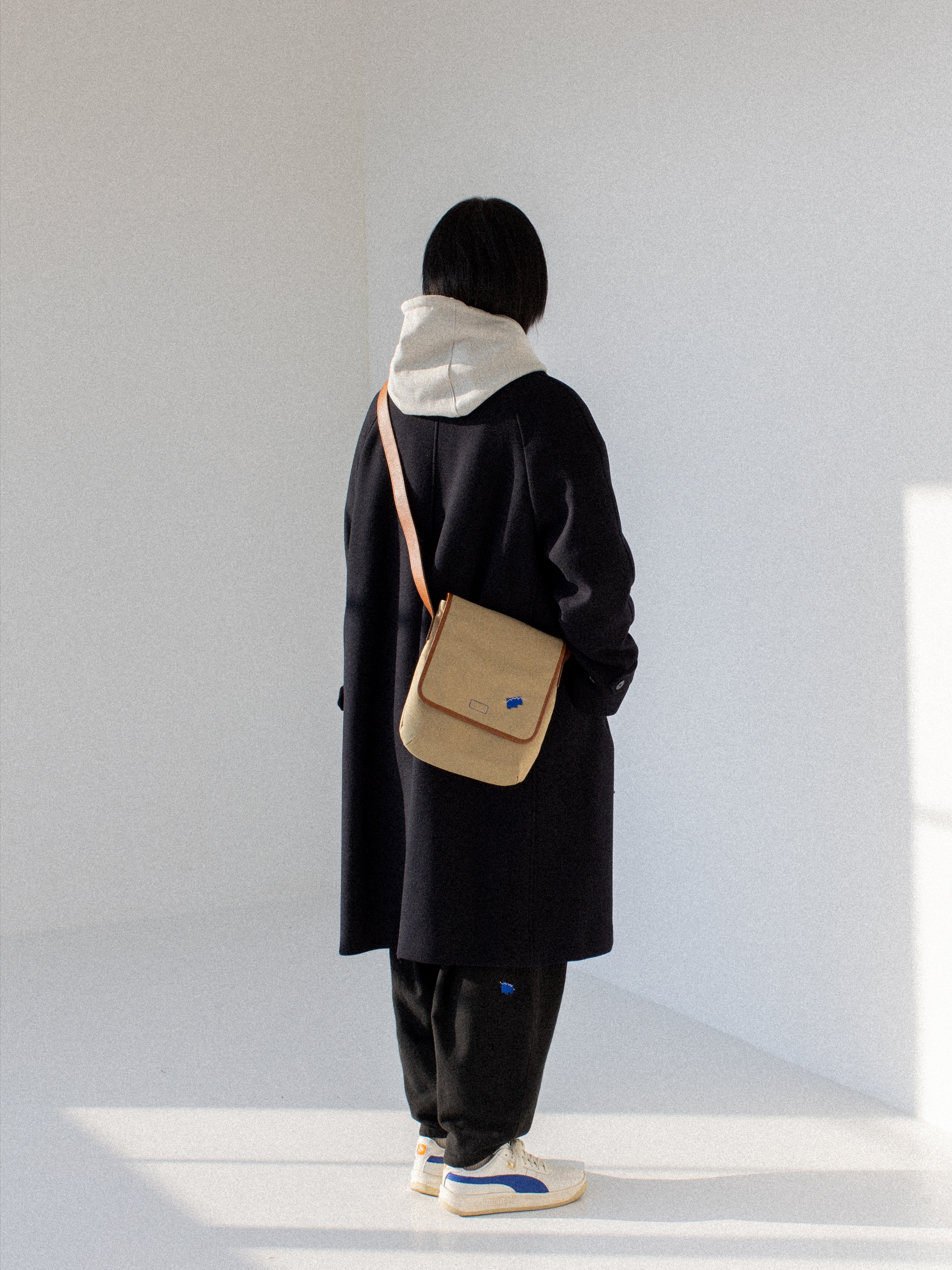 Zara x Ader Error Embroidery Hooded Sweatshirt Grey 착용 스타일 - 3