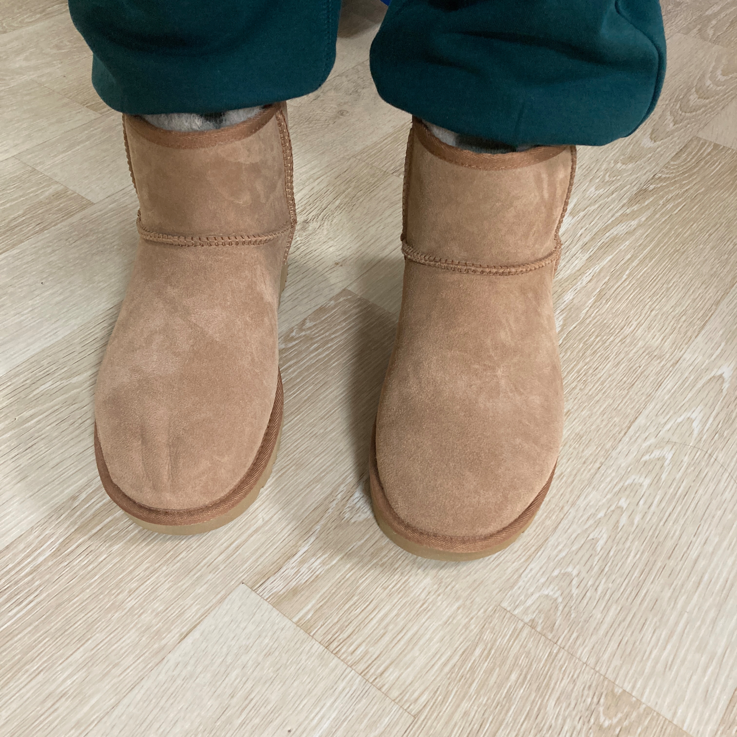 (W) UGG Classic Mini II Boots Chestnut 착용 스타일 - 2