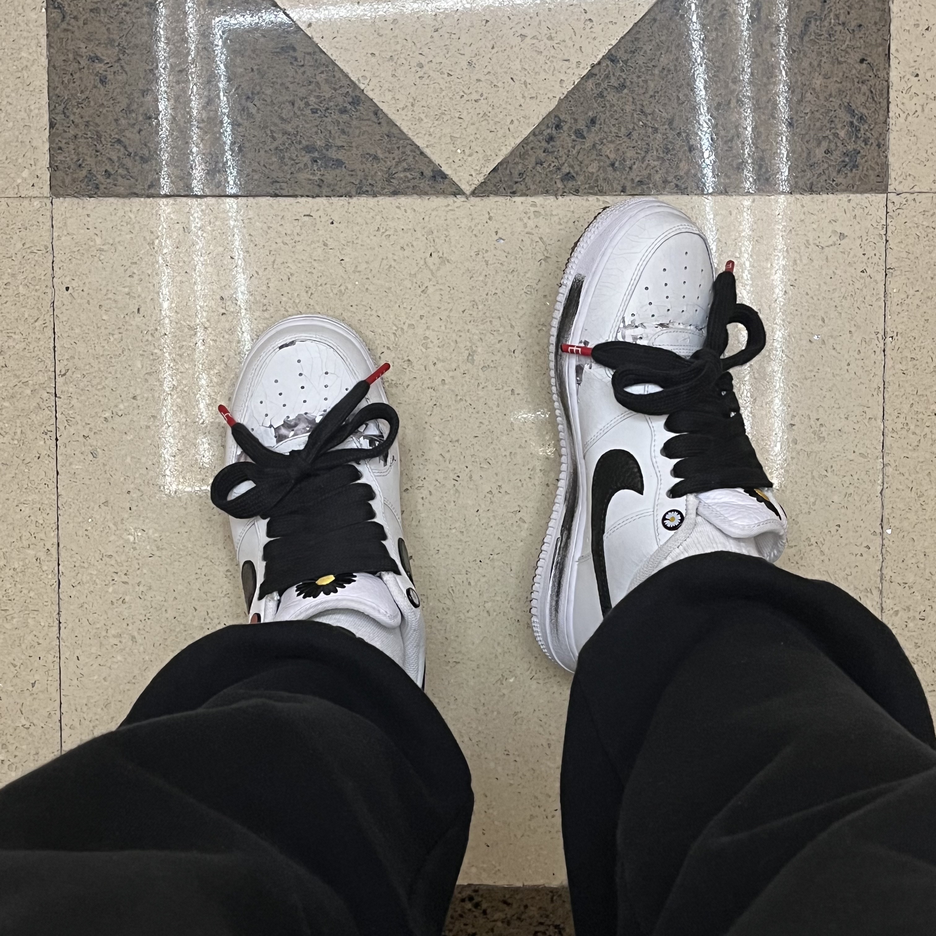 Nike x Peaceminusone Air Force 1 Low Para-Noise 2.0 착용 스타일