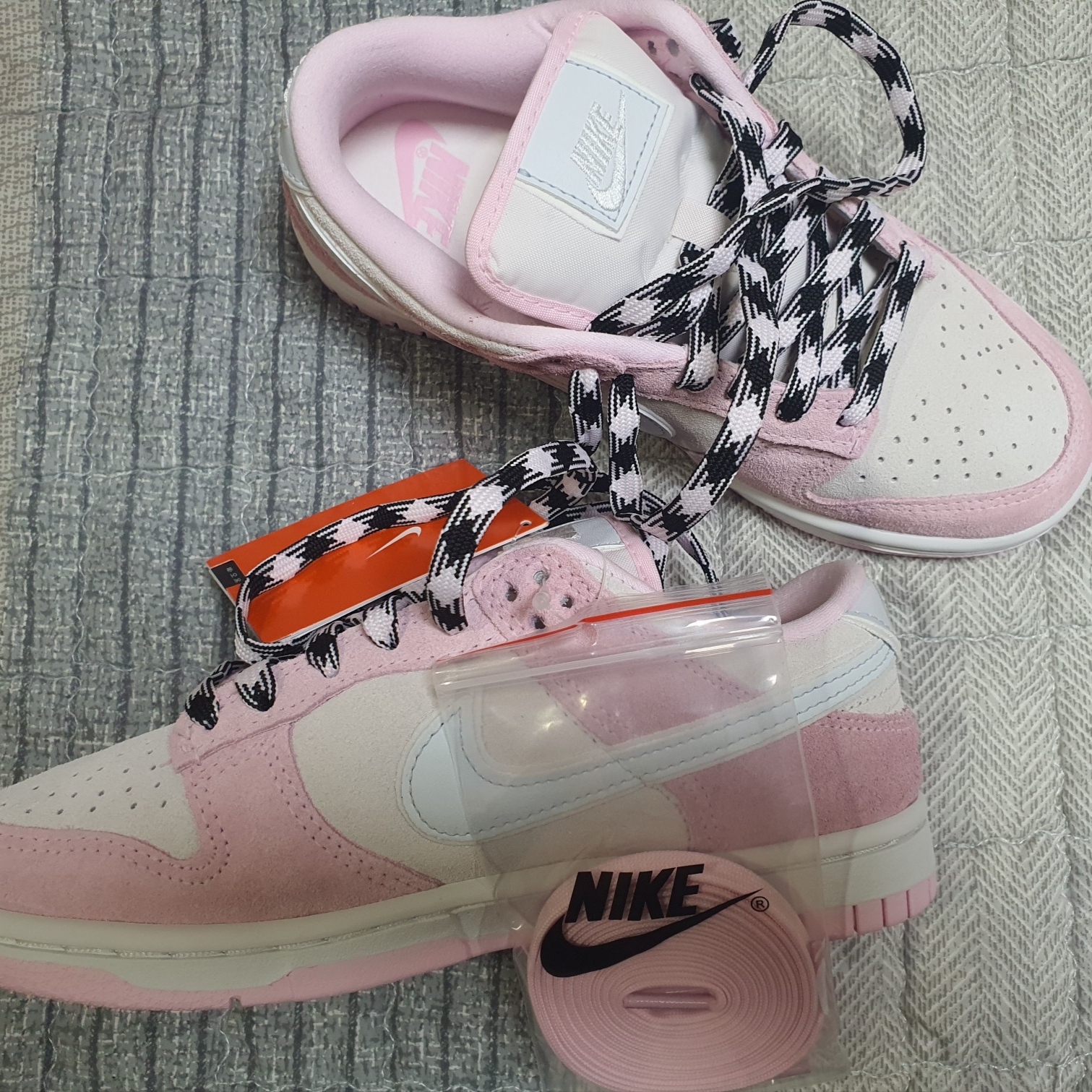 (W) Nike Dunk Low LX Pink Foam 착용 스타일