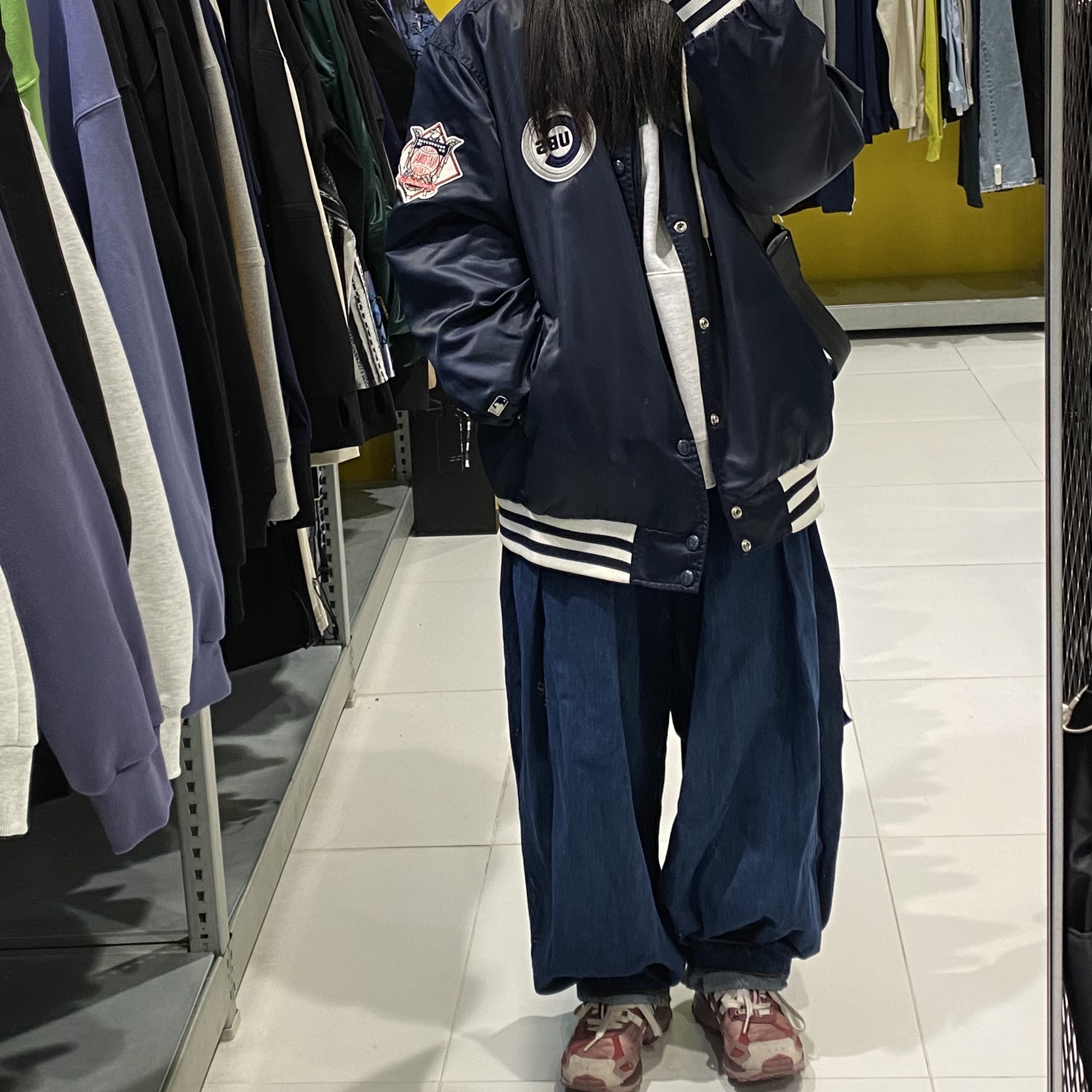 Adidas x Song for the Mute Shadowturf Purple Burgundy, Zara x Ader Error Wide Leg Jeans Blue 착용 스타일 - 1