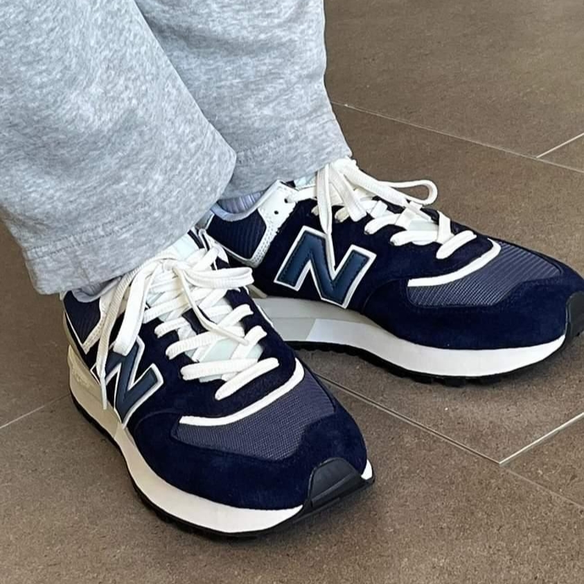 New Balance 574 Legacy Navy 착용 스타일