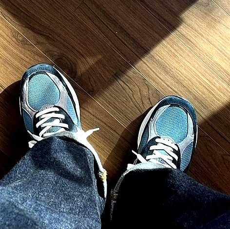 New Balance 990v3 Made in USA Navy Spring Tide 착용 스타일 - 2