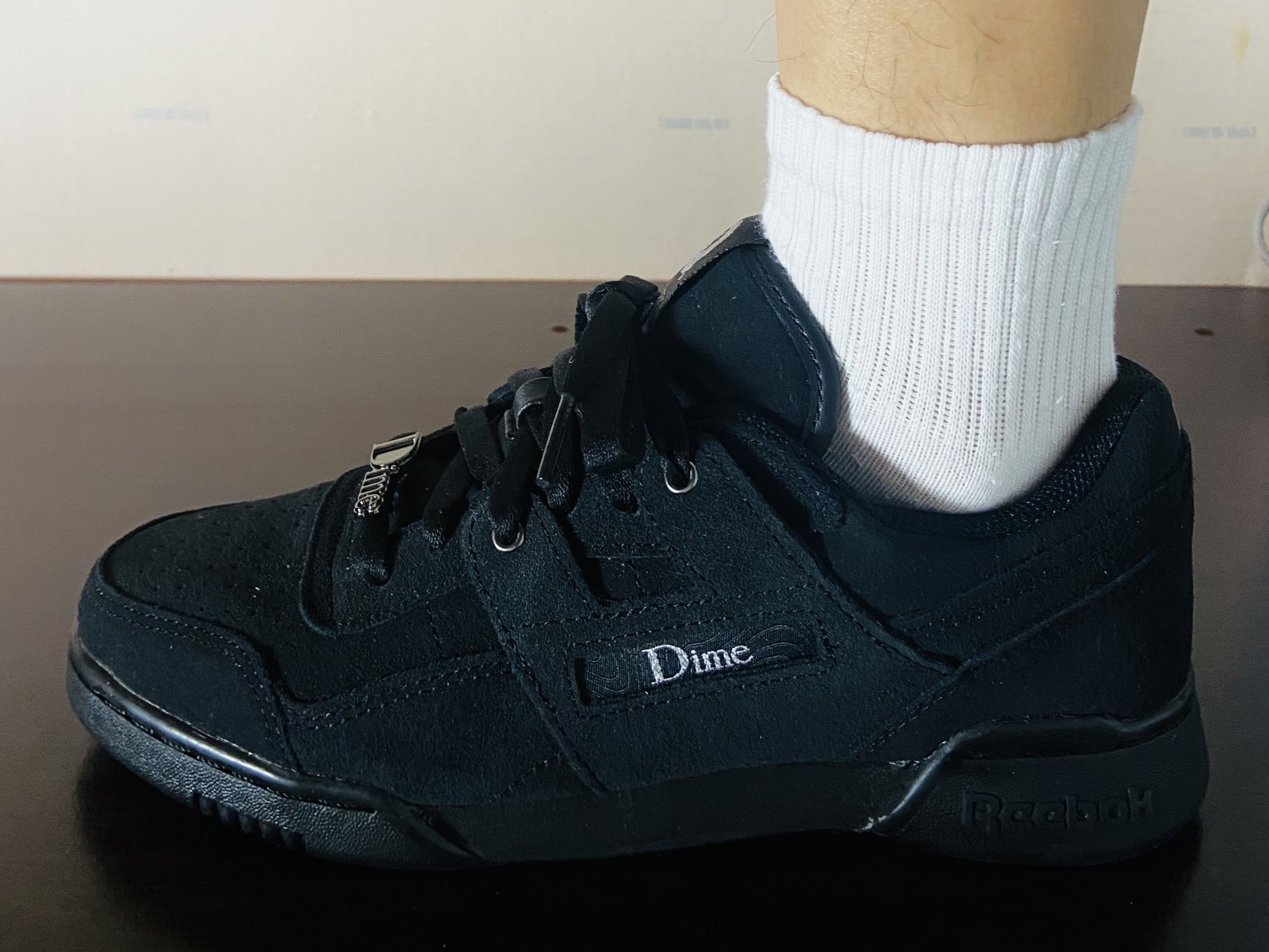 Reebok x Dime Workout Plus Core Black 착용 스타일