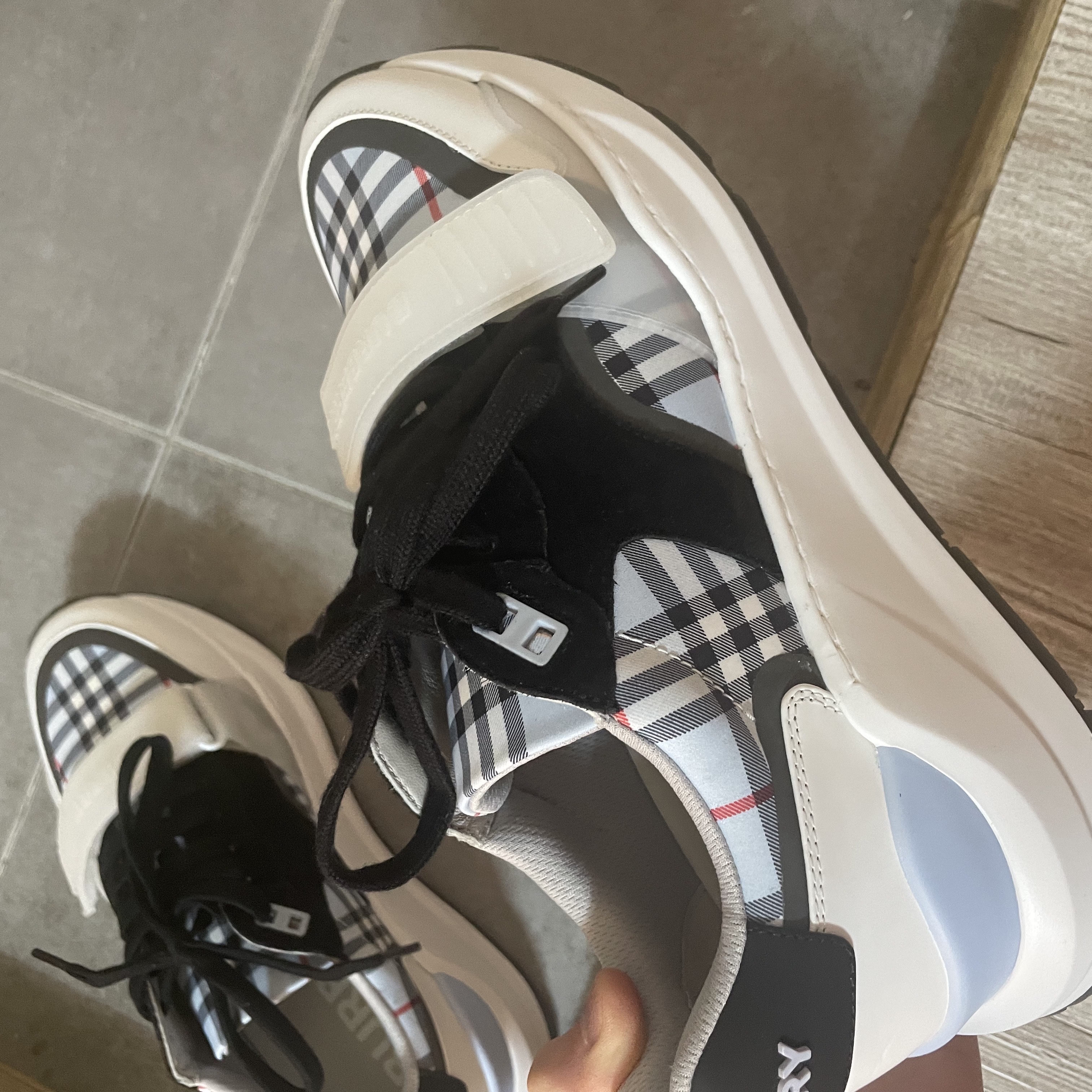 Burberry Check Nylon Leather and Suede Sneakers Pale Blue 착용 스타일