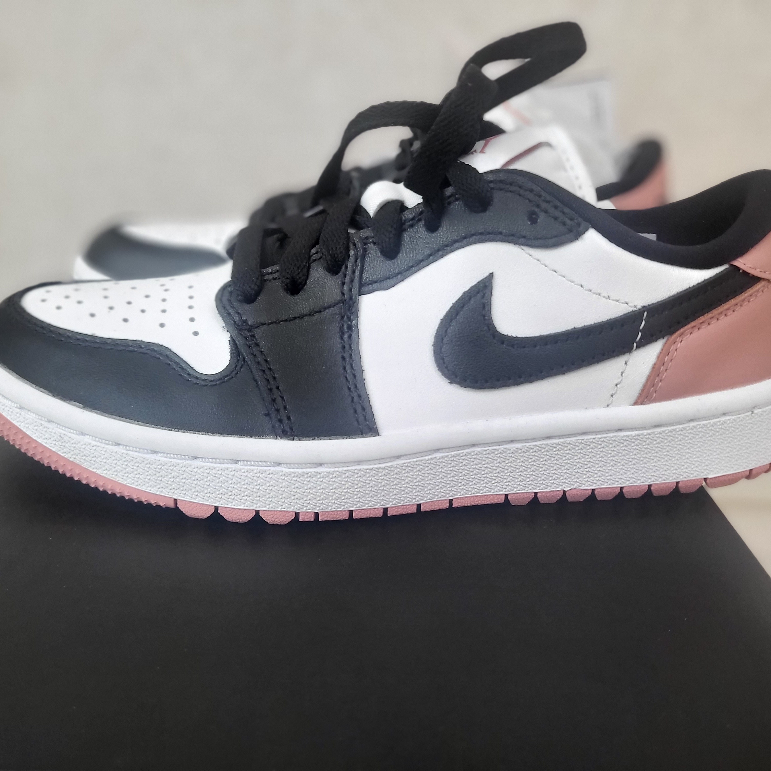 Jordan 1 Low Golf Rust Pink 착용 스타일