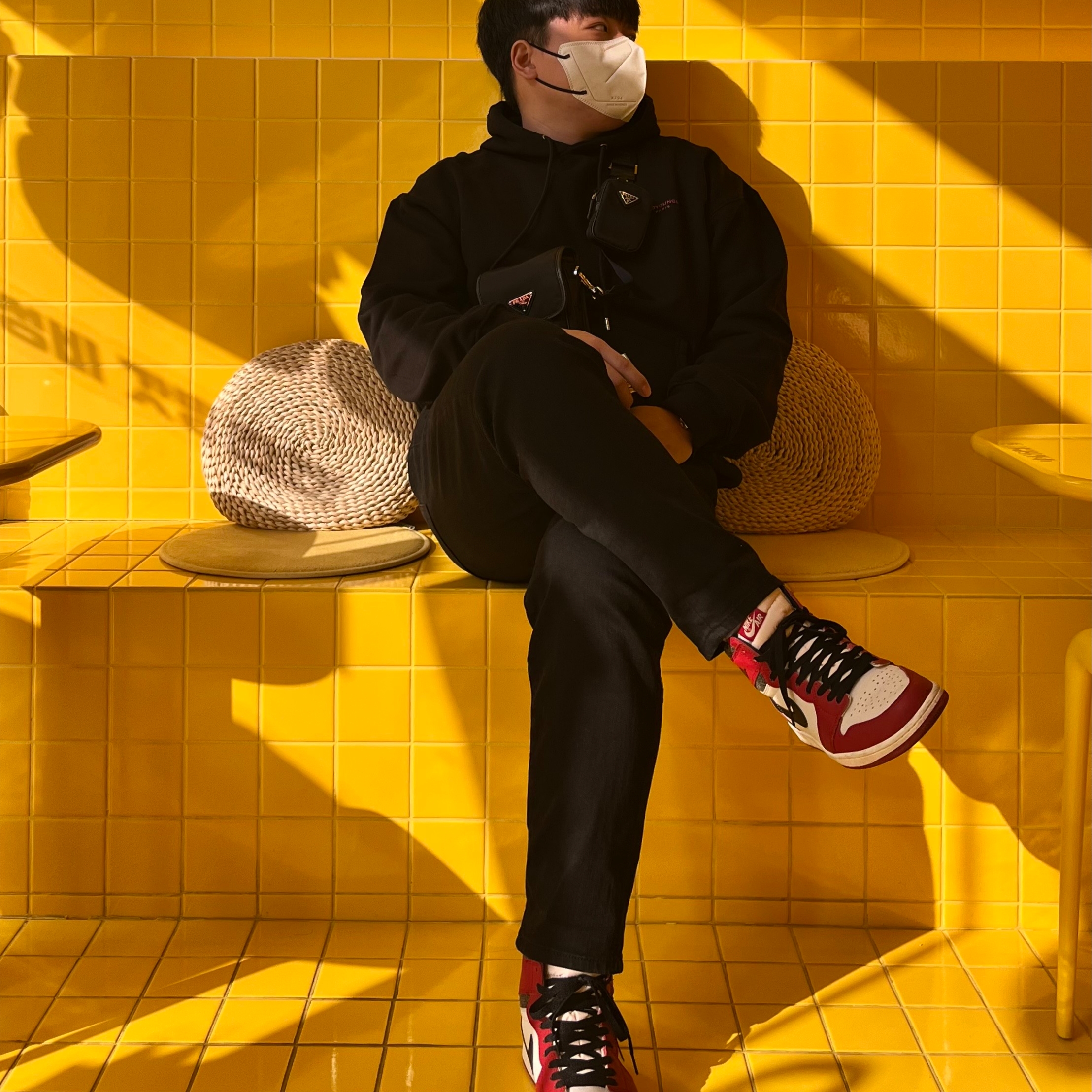 Jordan 1 Retro High OG Chicago 2022, (W) Parajumpers Gobi Masterpiece Jacket Black - 22FW 착용 스타일 - 2