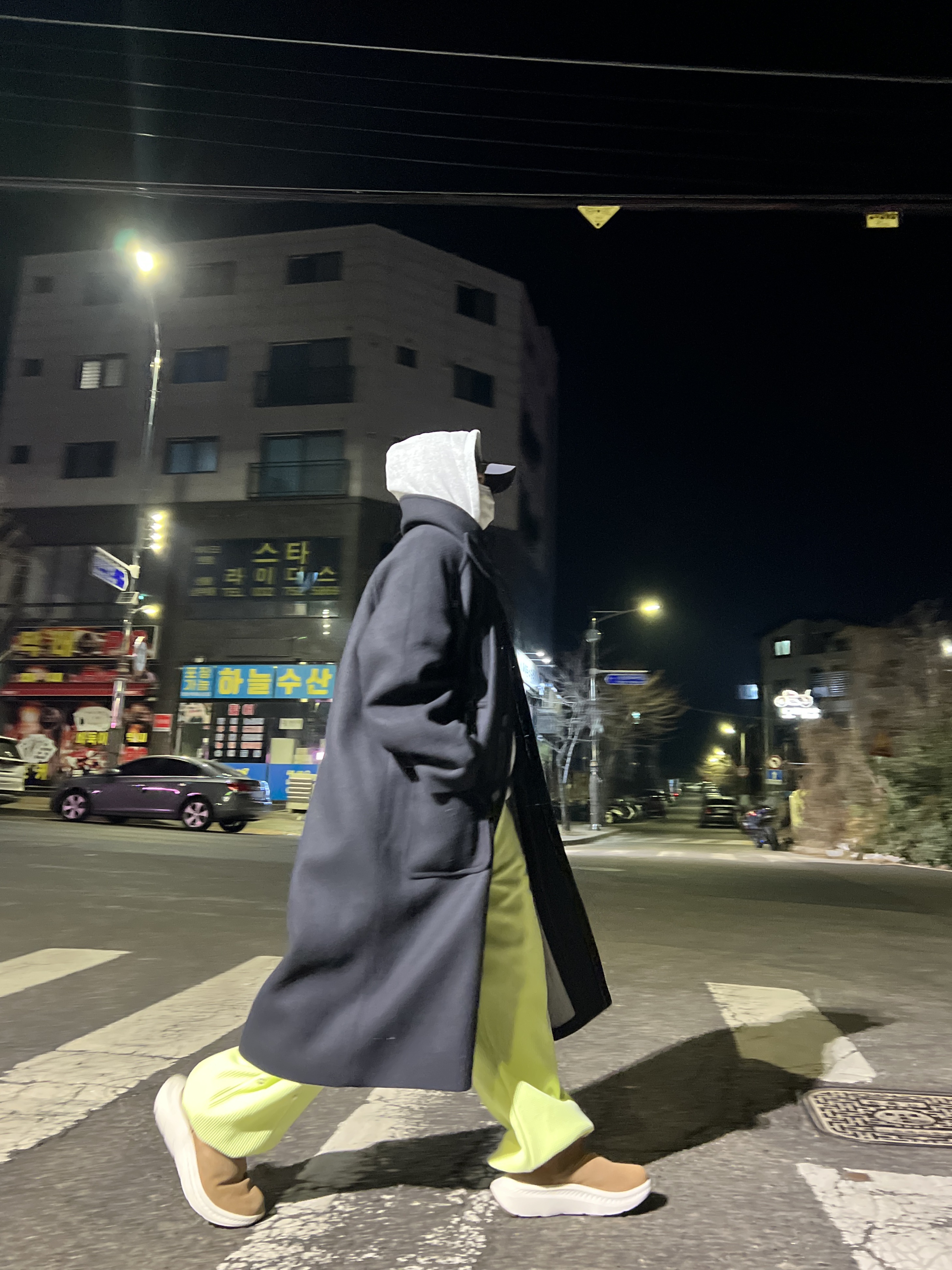 Undermycar Legion.02 Balmacaan Oversized Wool Coat Black, Nike x Stussy NRG RA Pullover Hoodie Dark Grey Heather (DJ9488-063) 착용 스타일 - 1
