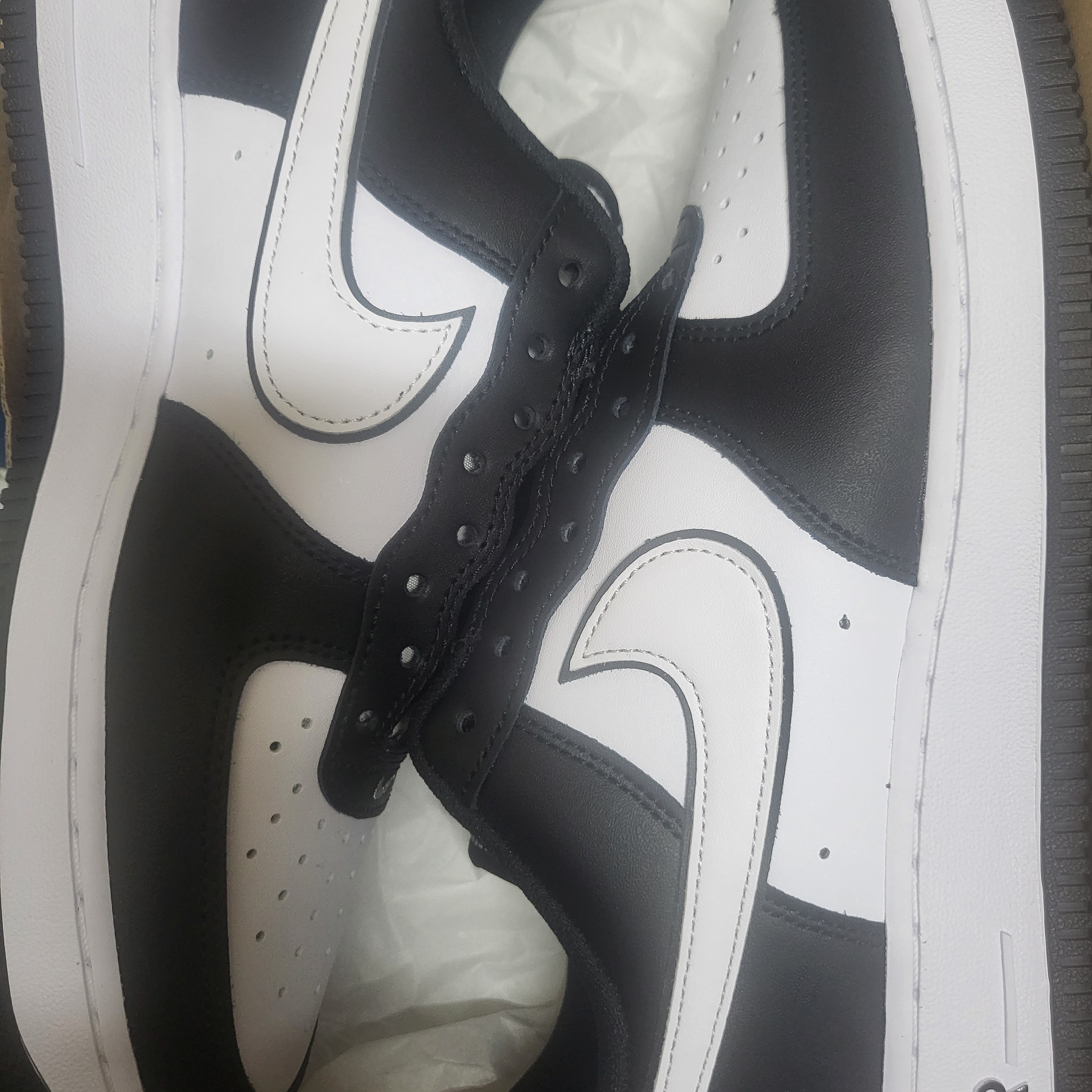 Nike Air Force 1 '07 Black White 착용 스타일