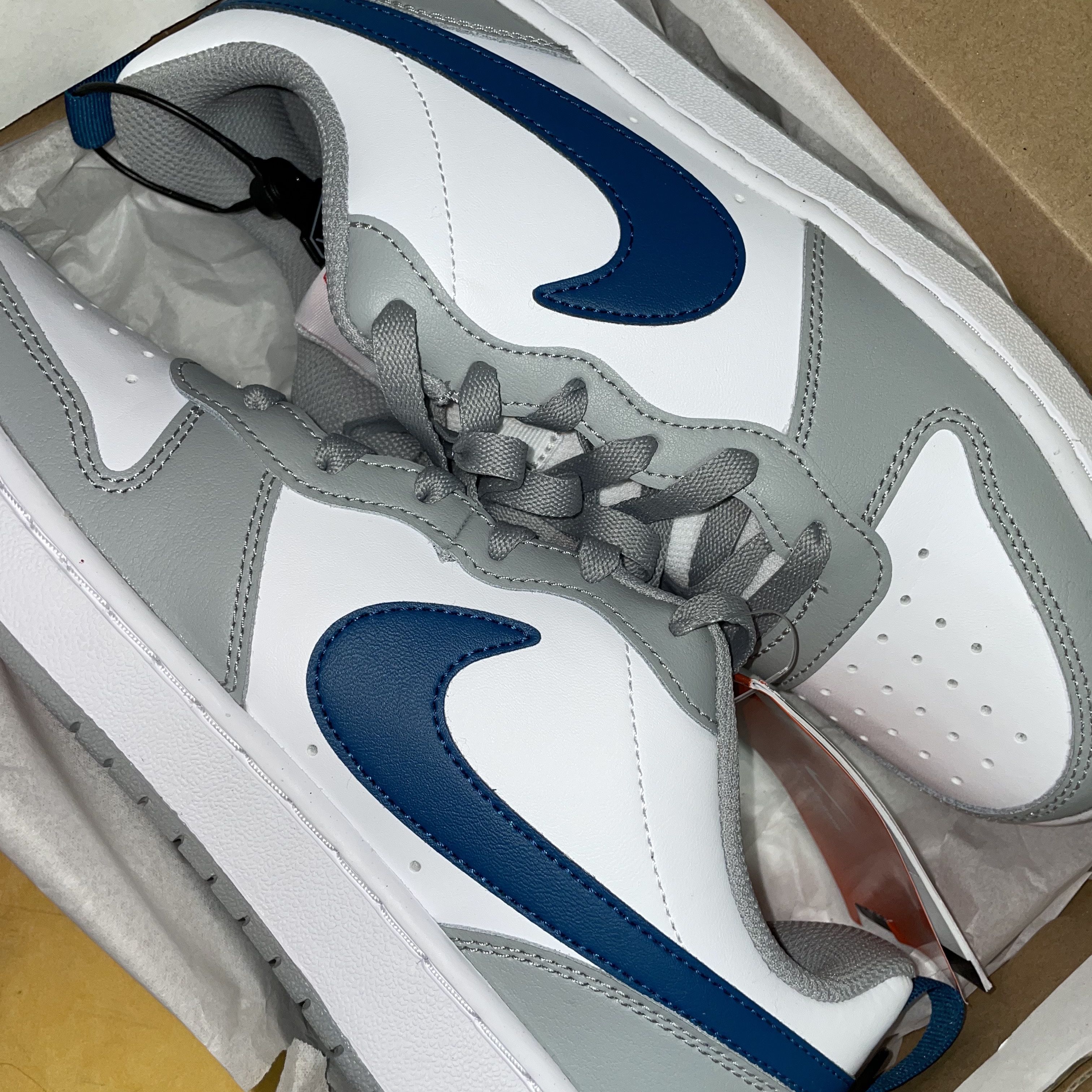 (GS) Nike Court Borough Low 2 Light Smoke Grey 착용 스타일