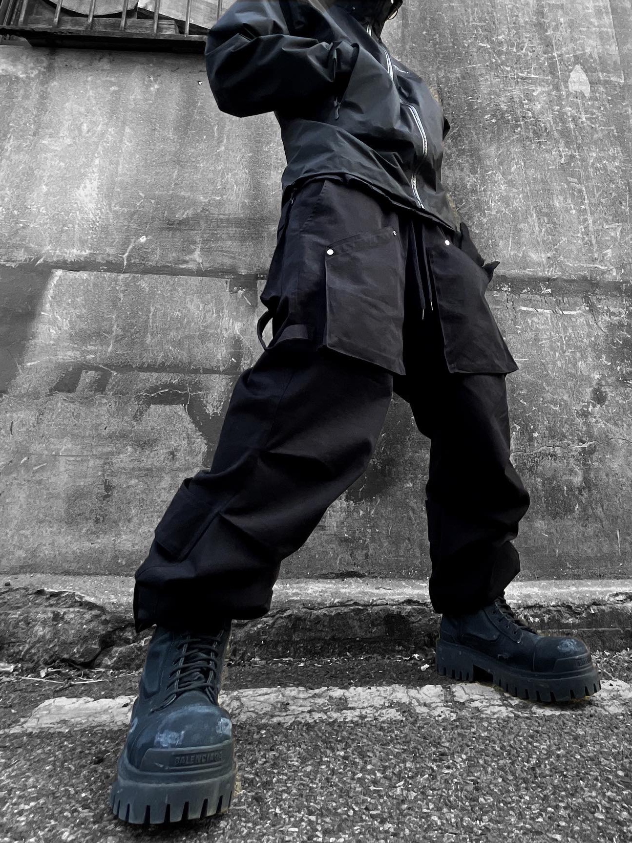 Arc'teryx Beta Jacket Black 착용 스타일 - 4