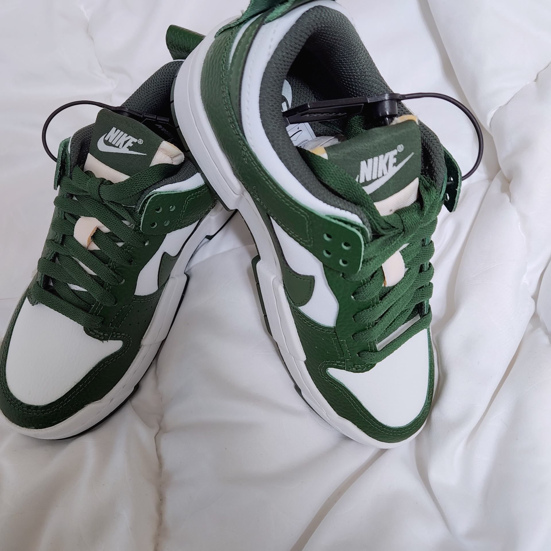 (W) Nike Dunk Low Disrupt Carbon Green 착용 스타일 - 4