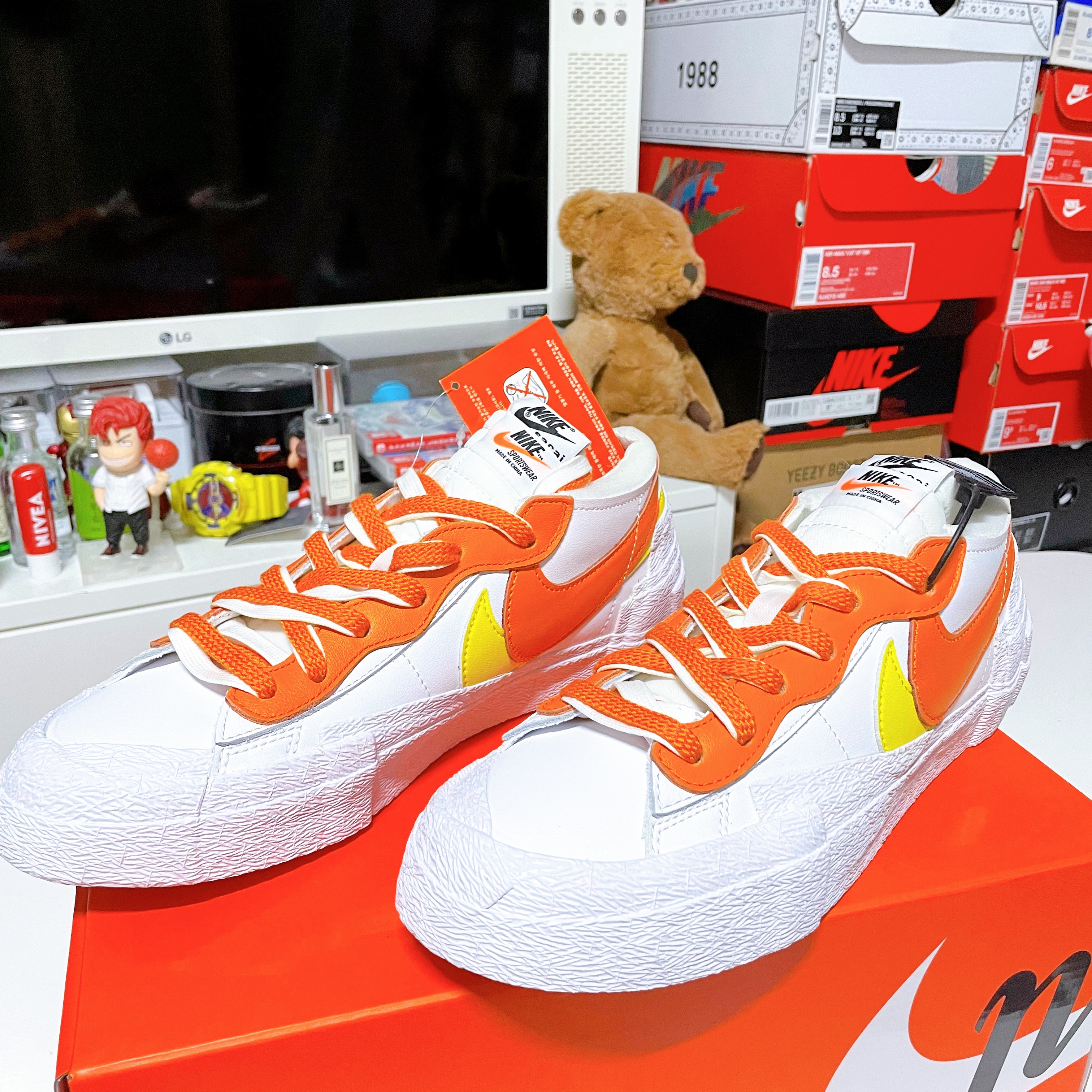 Nike x Sacai Blazer Low Magma Orange 착용 스타일