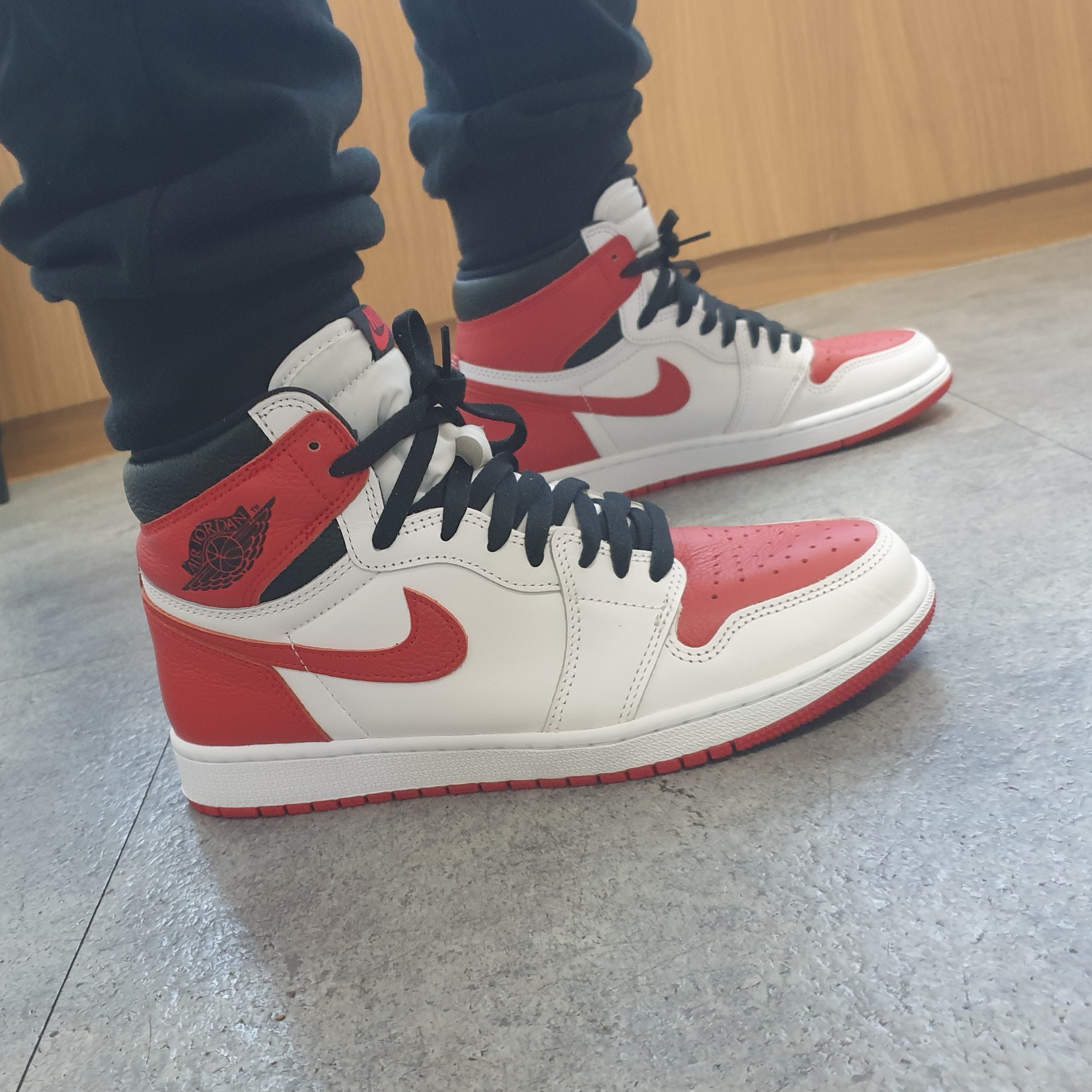 Jordan 1 Retro High OG Heritage 착용 스타일 - 1