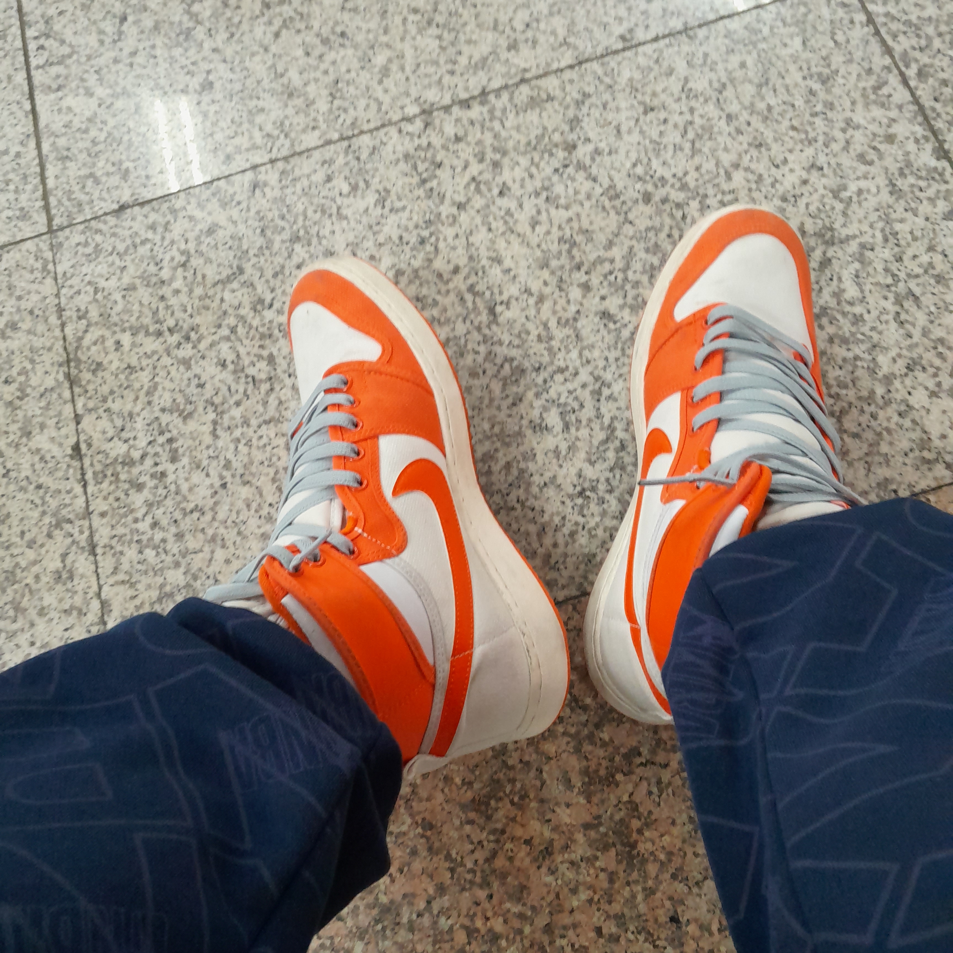 Jordan 1 KO Rush Orange 착용 스타일