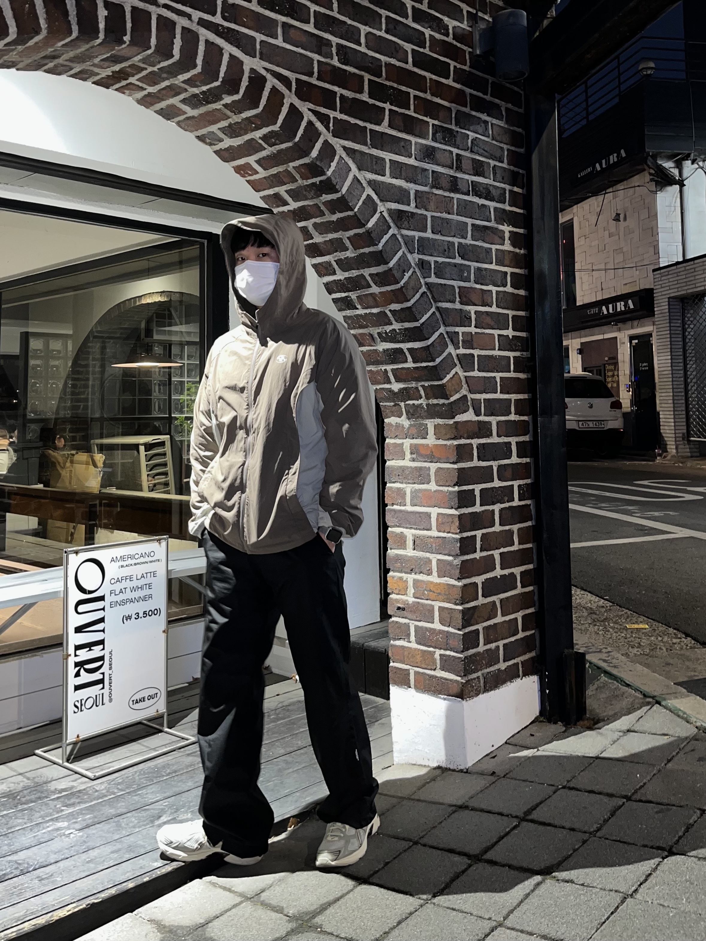 Sansan Gear Alpha Jacket Brown - 22FW, Asics x I4P Gel-1130 Glacier Grey Mink 착용 스타일