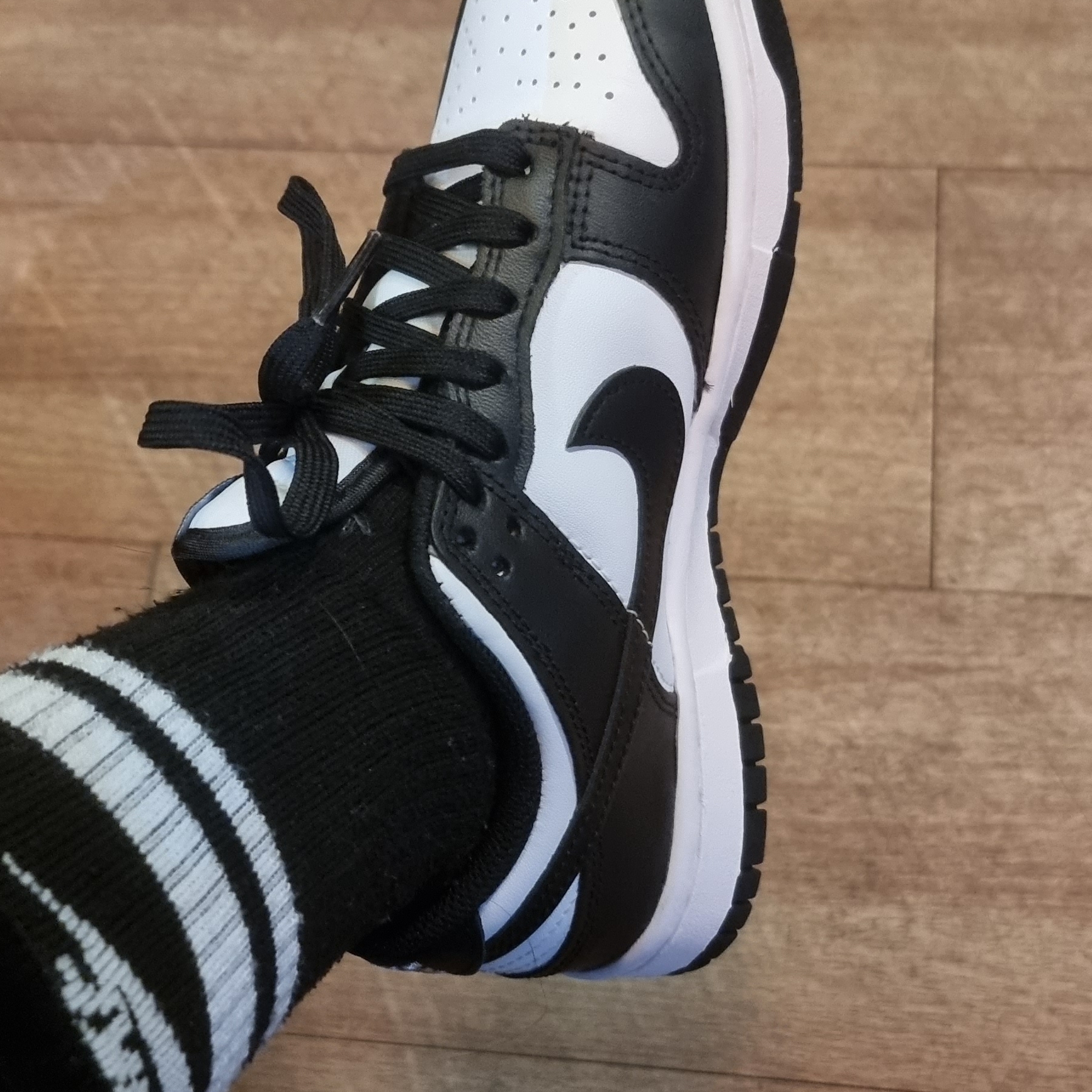 (W) Nike Dunk Low Black 착용 스타일