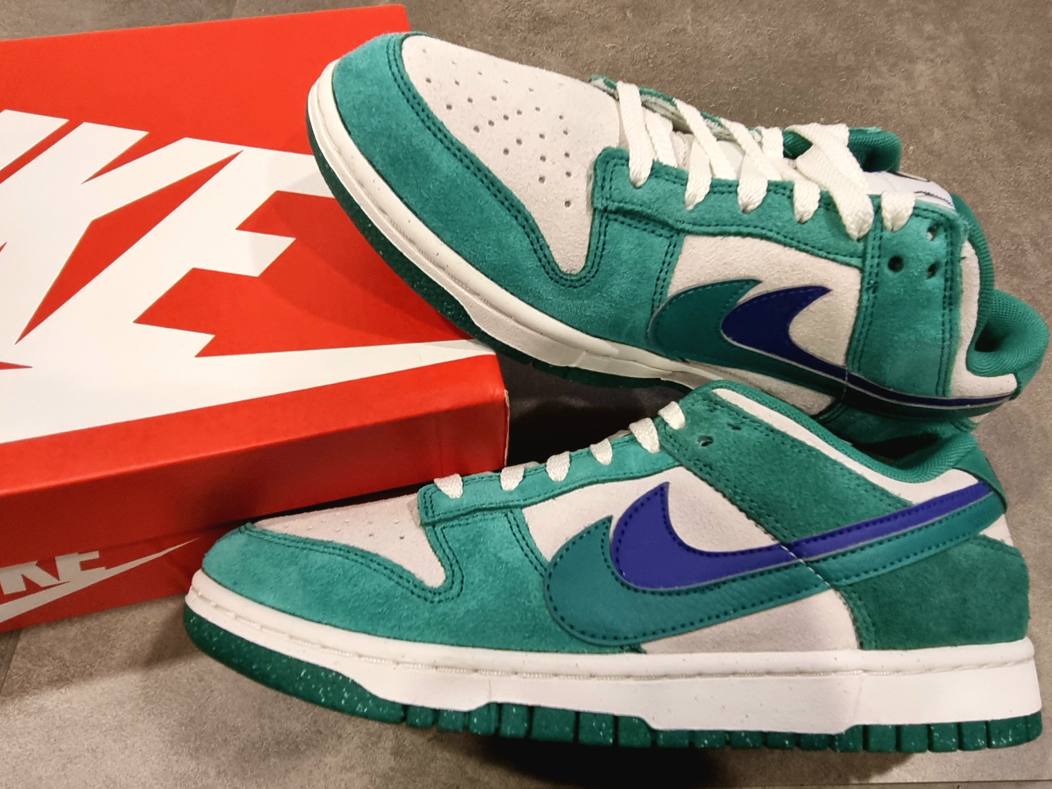 (W) Nike Dunk Low SE 85 Neptune Green and Sail 착용 스타일 - 5
