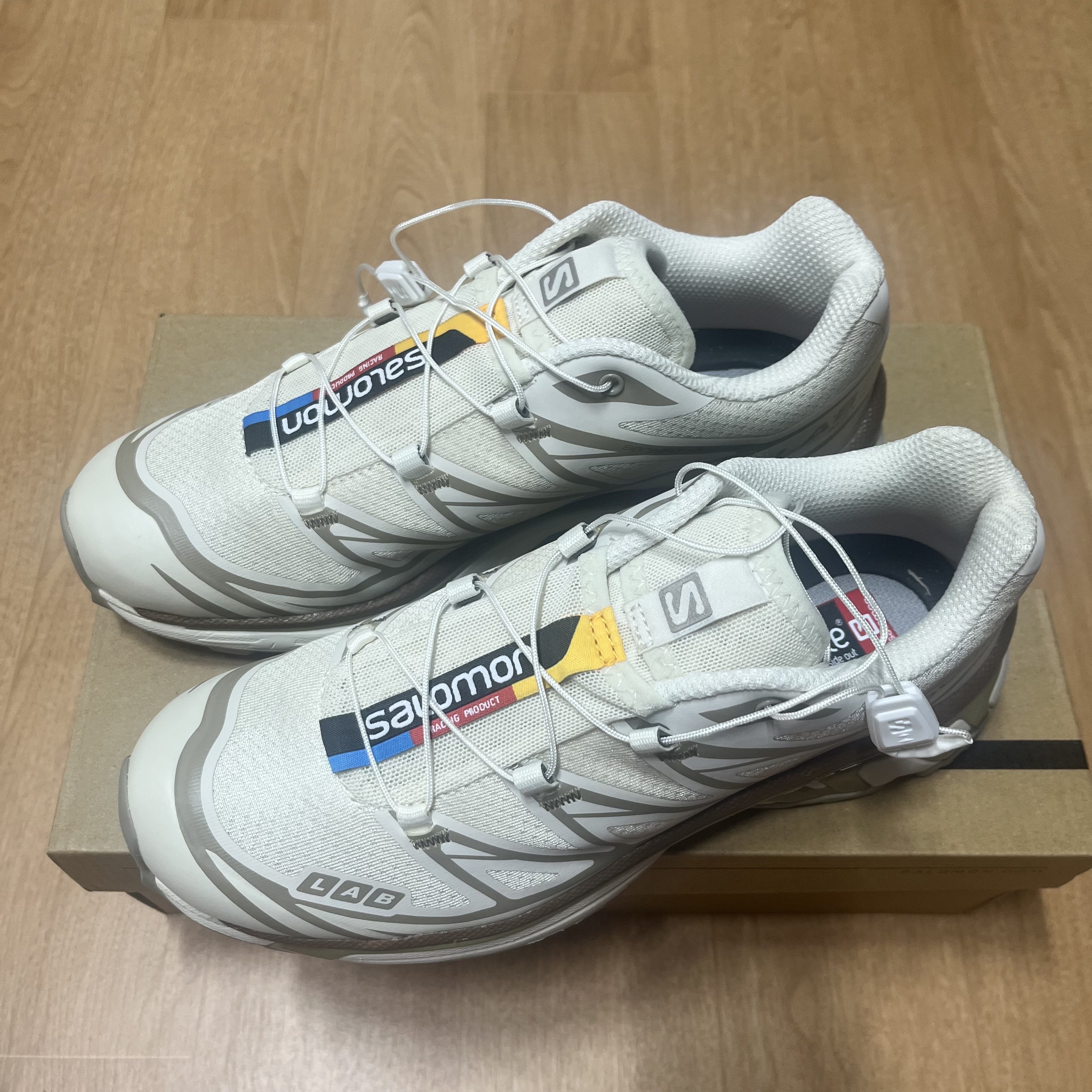Salomon XT-6 Turtledove 착용 스타일 - 1