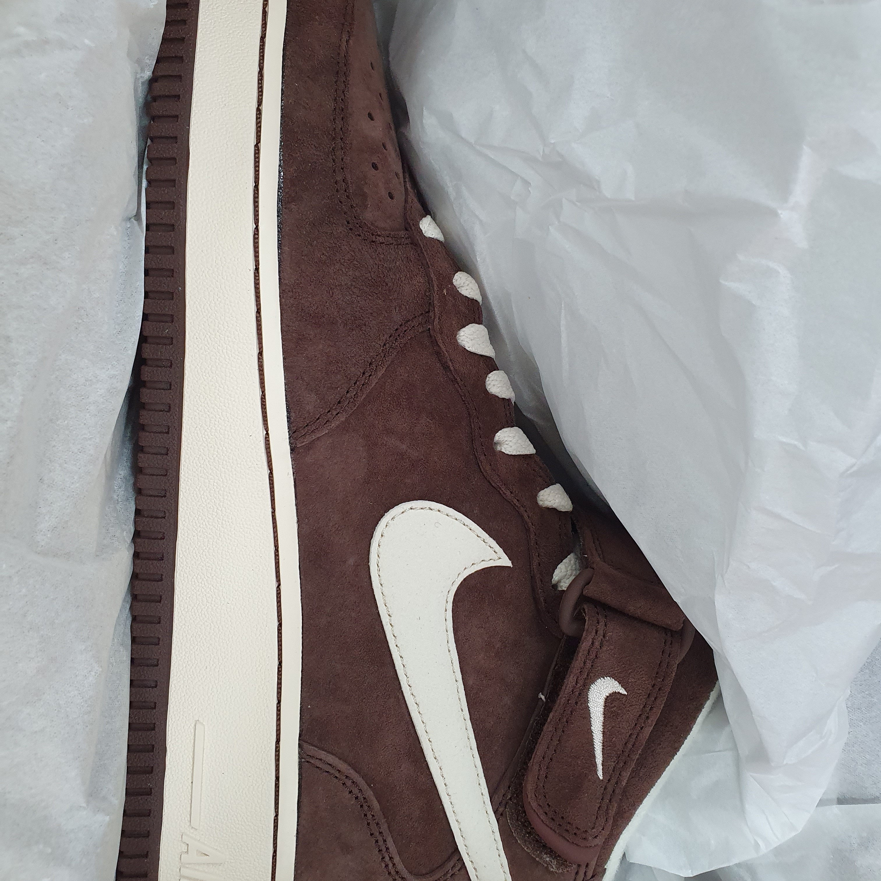 Nike Air Force 1 Mid '07 QS Chocolate 착용 스타일 - 2