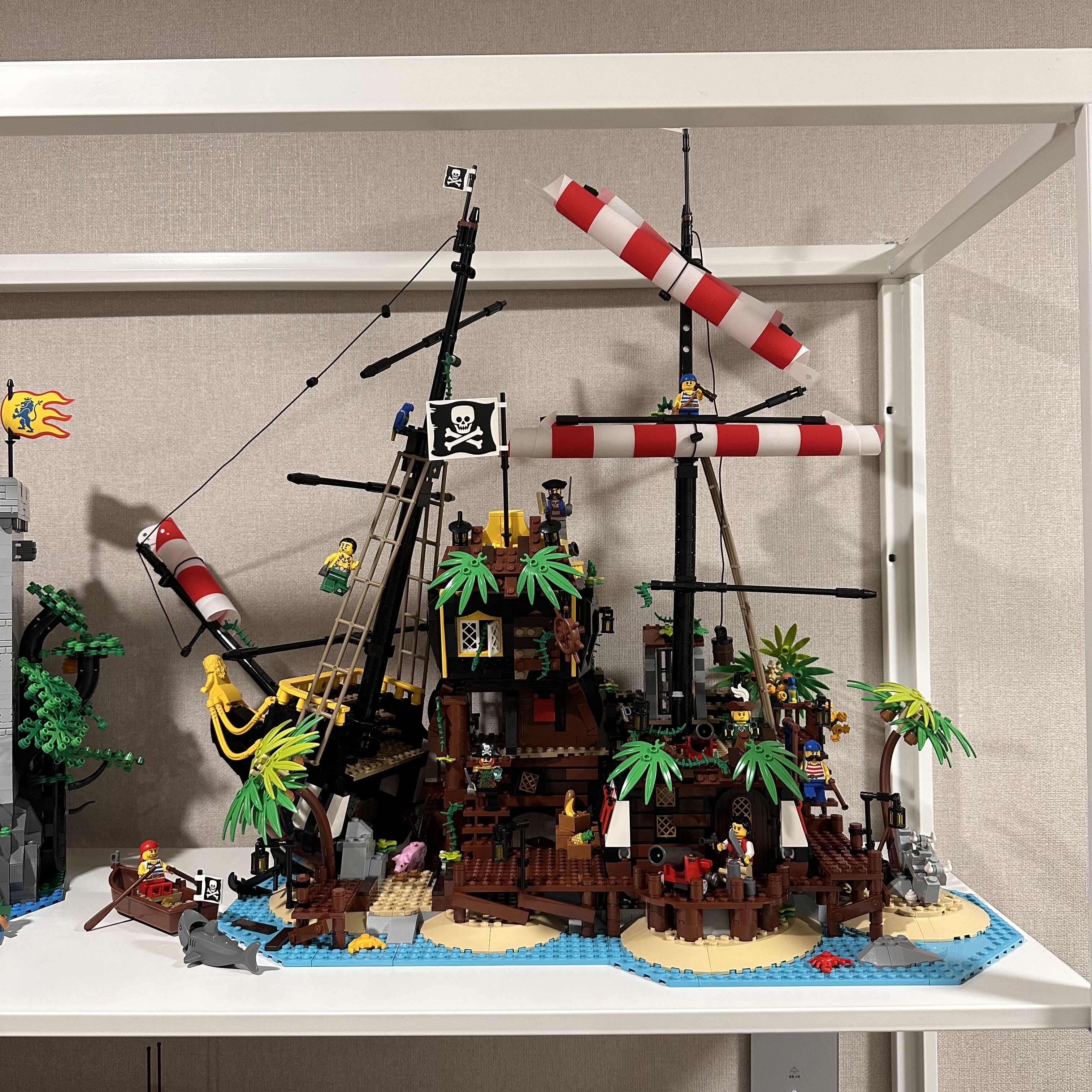 Lego Pirates of Barracuda Bay, Lego Lion Knights' Castle 착용 스타일 - 1