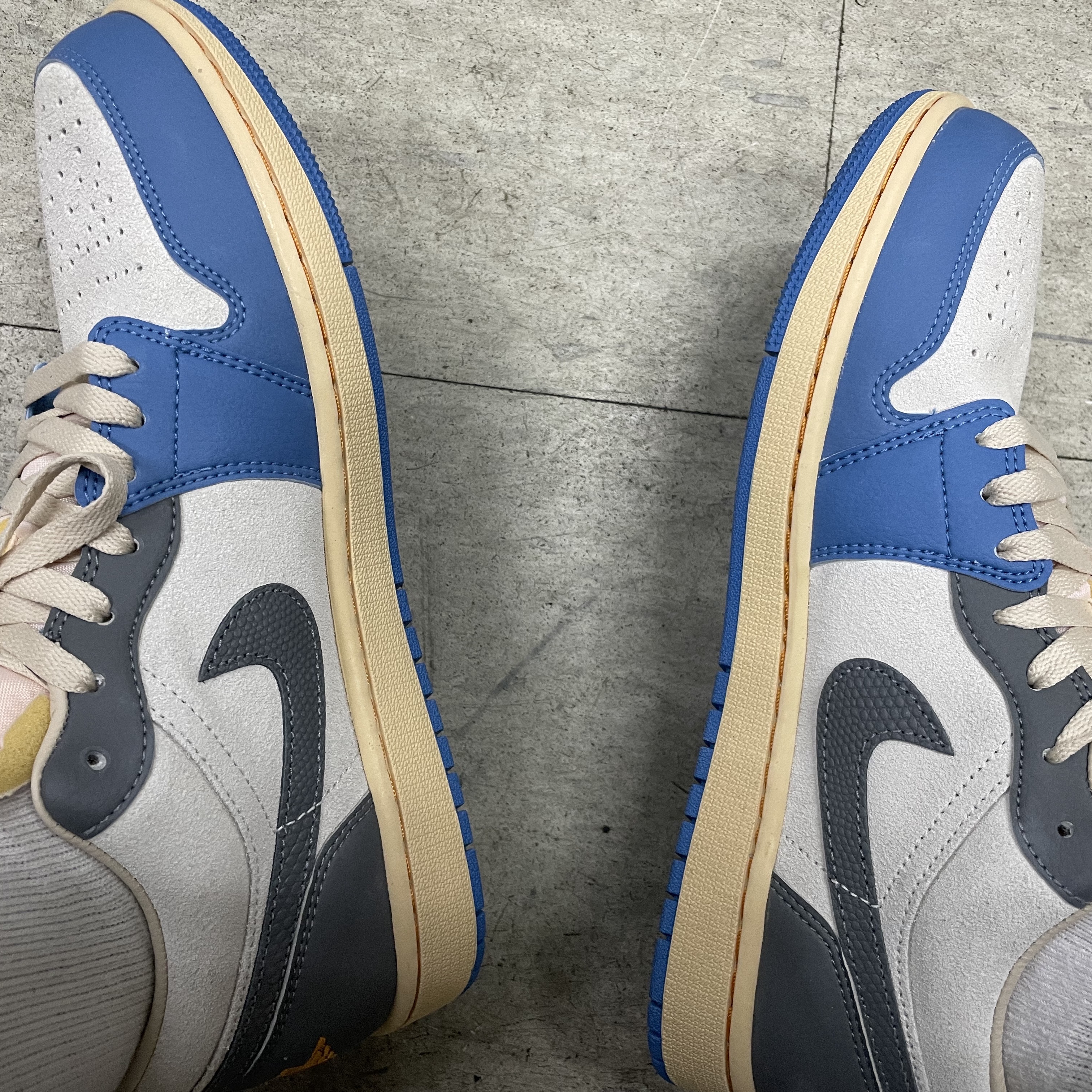 Jordan 1 Low SE Tokyo 96 착용 스타일