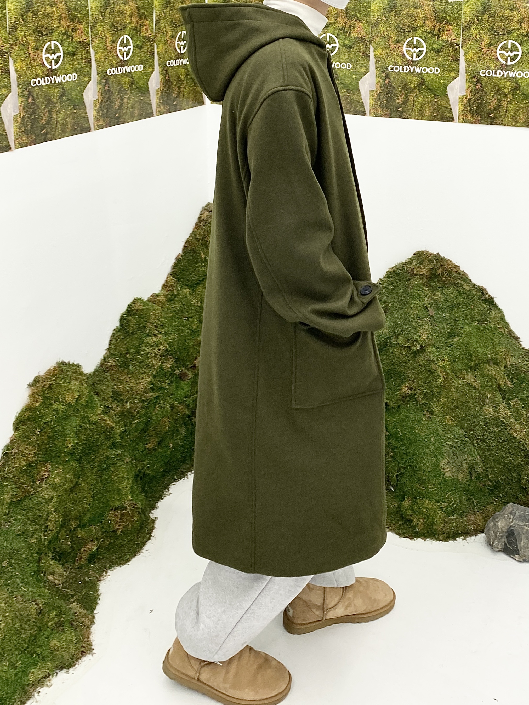 (W) UGG Classic Mini II Boots Chestnut 착용 스타일 - 4