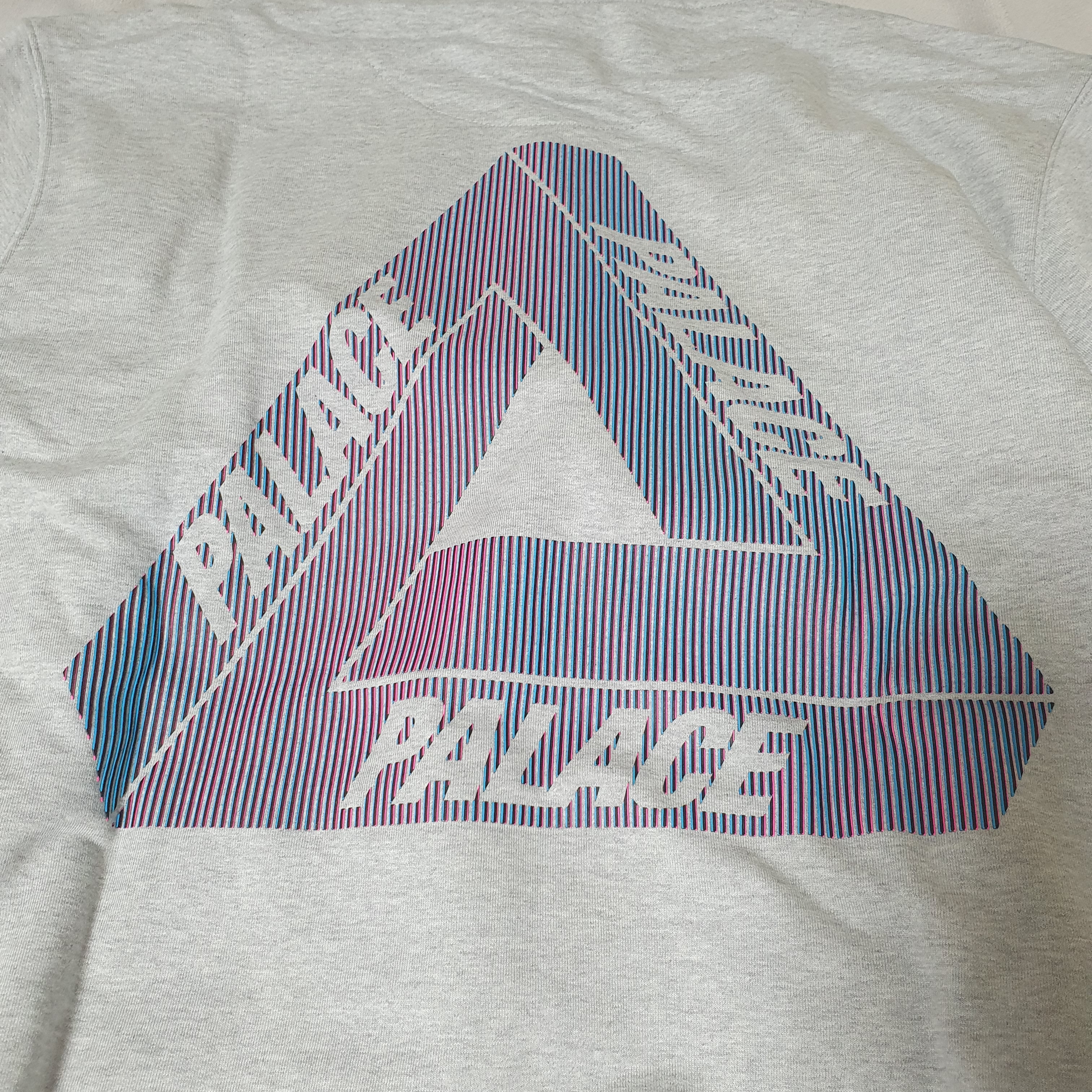 Palace Tri-Lenticular Hood Grey Marl - 22FW 착용 스타일 - 2