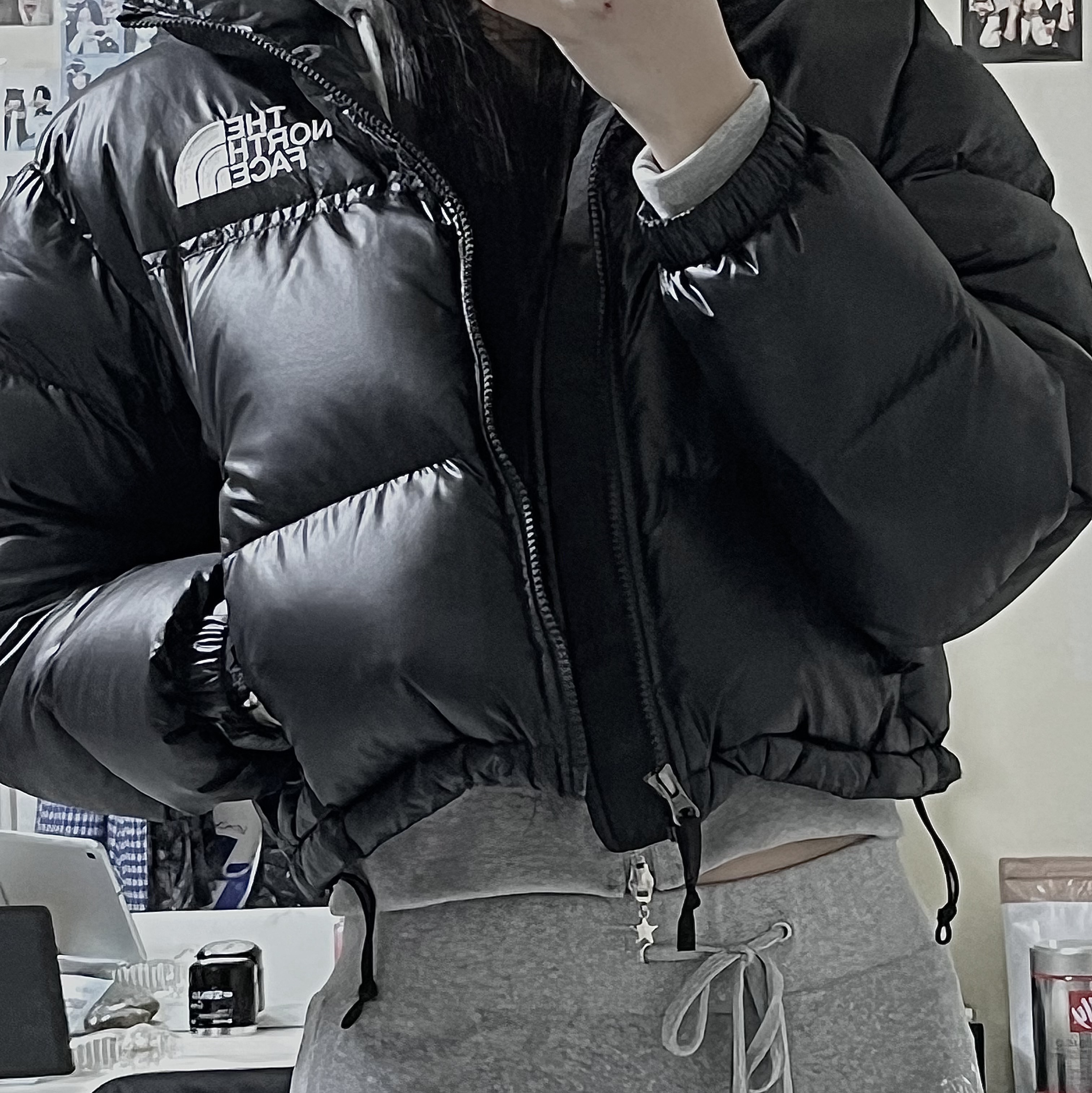 (W) The North Face Nuptse Short Jacket Black 착용 스타일 - 1