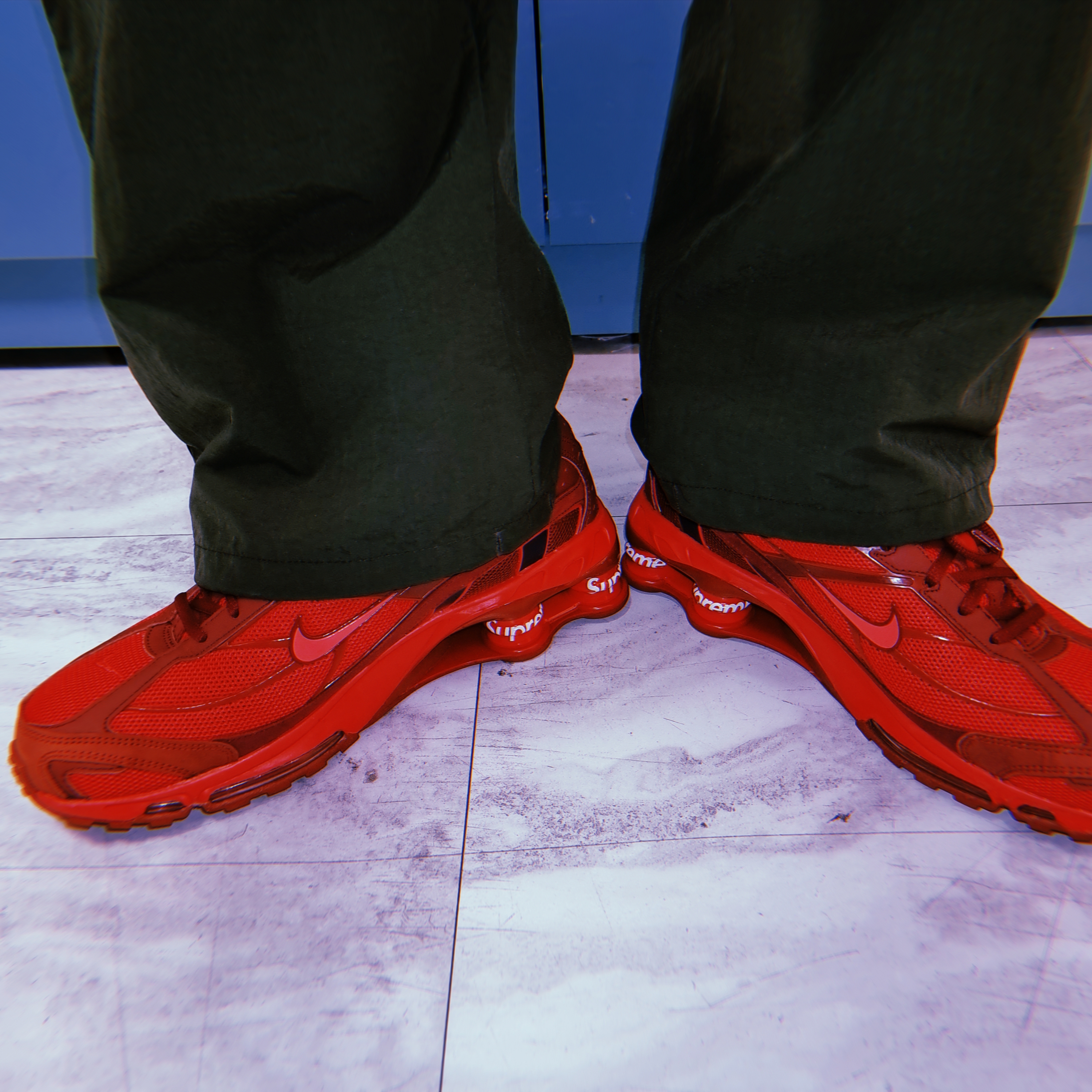 Nike x Supreme Shox Ride 2 SP Red 착용 스타일 - 2